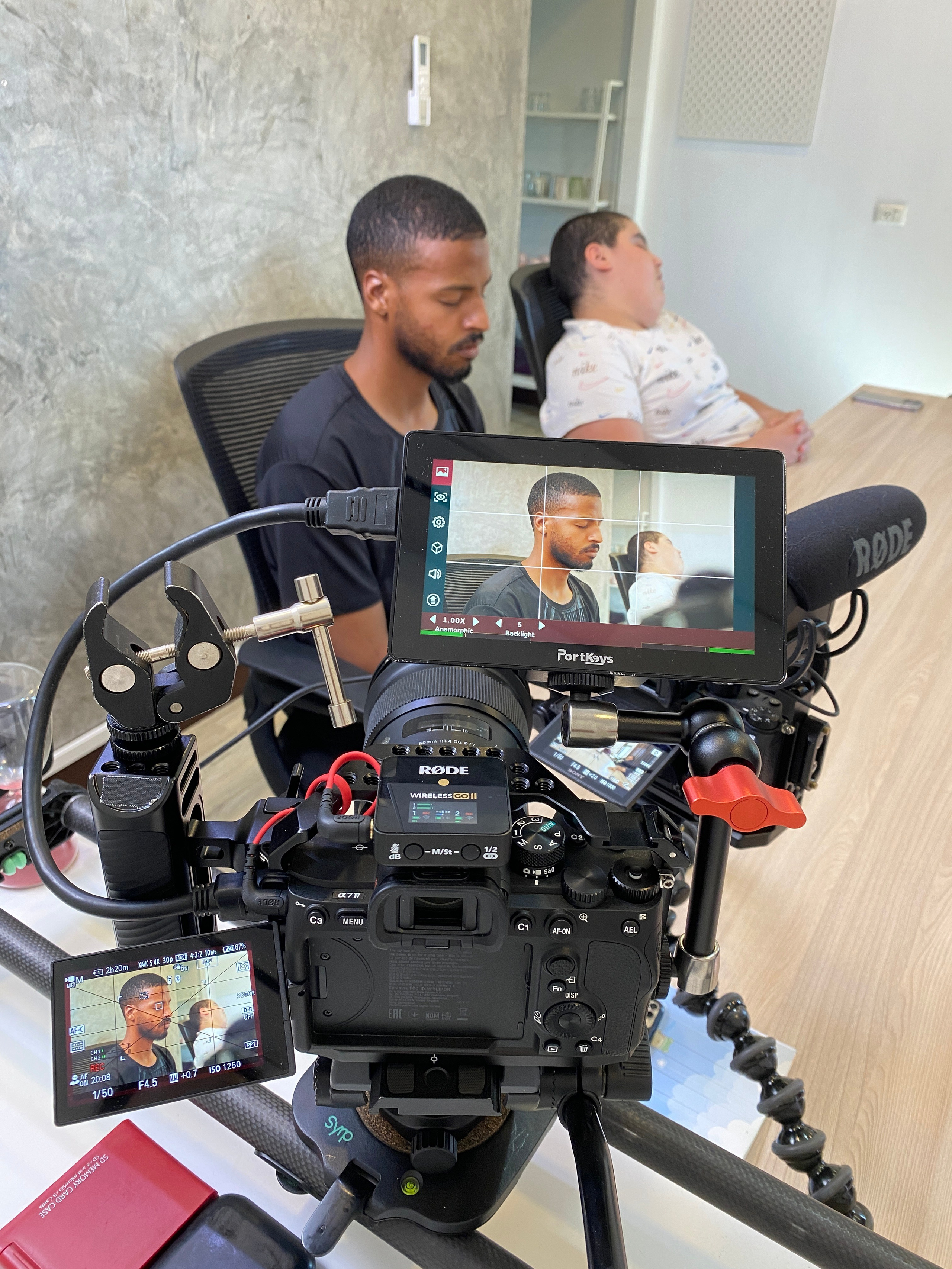 Предложения. Брахим — фотограф