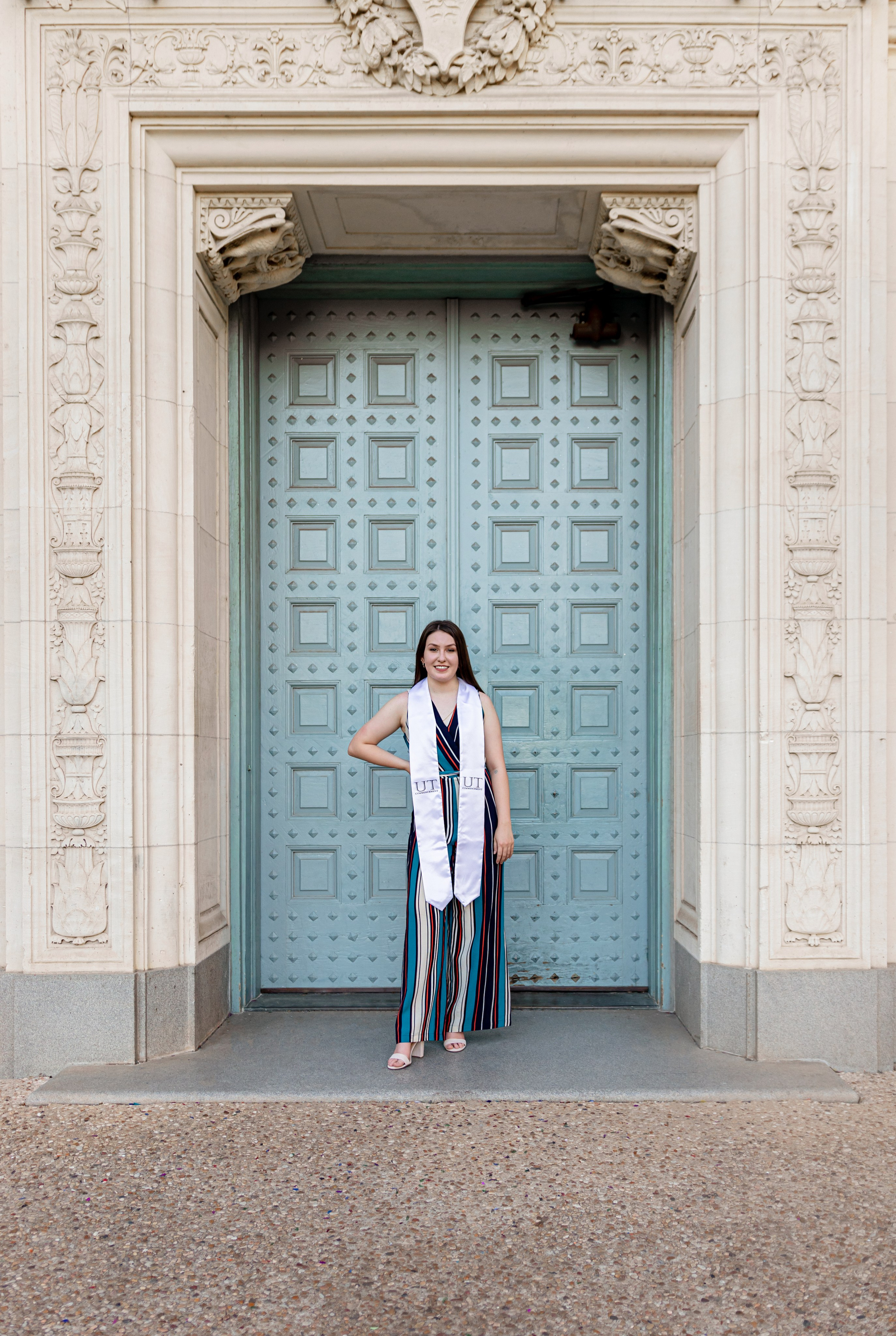 Kayla’s senior photoshoot at the University of Texas Austin