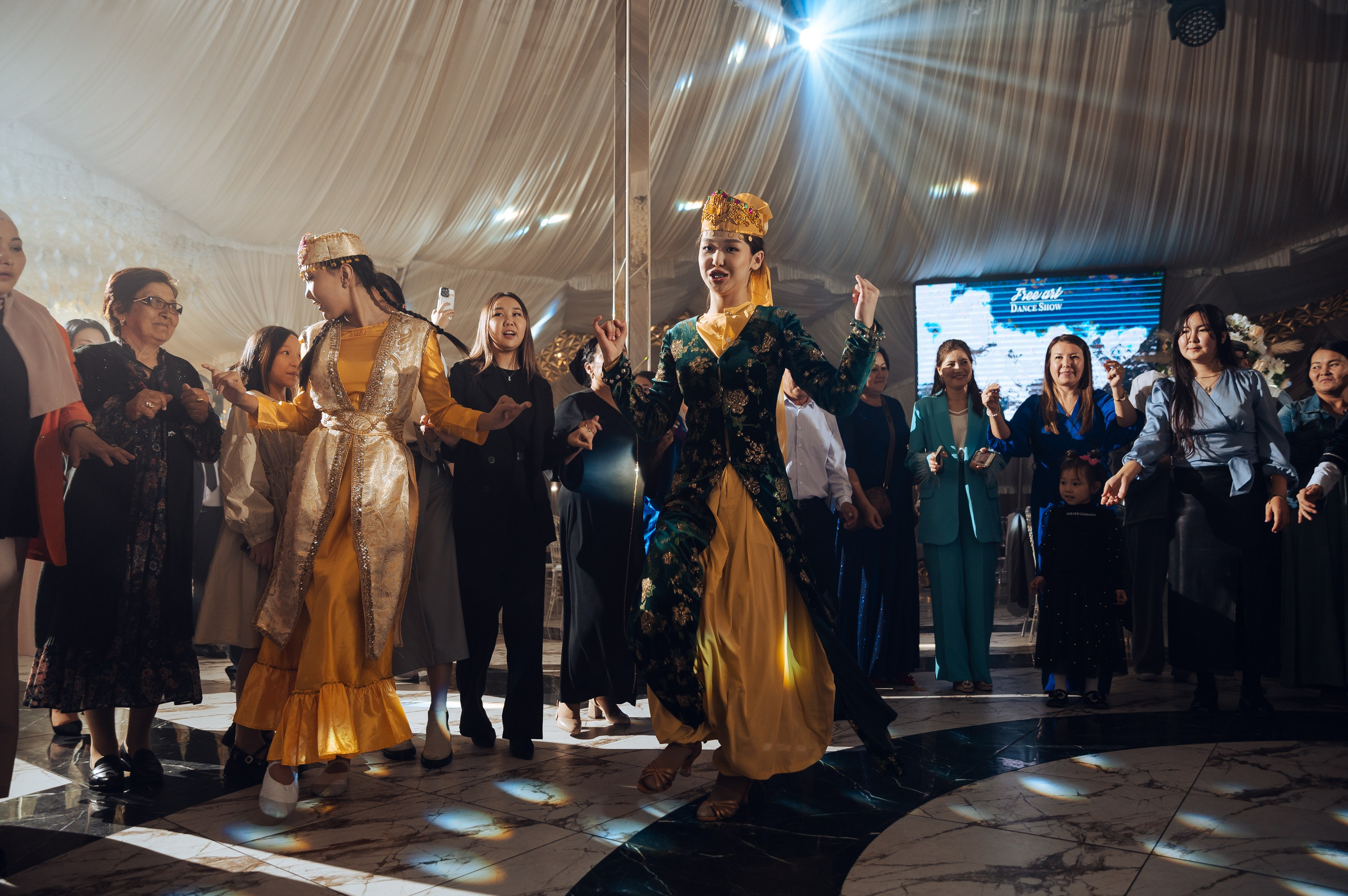 MAHMUD & AIDAI. Фотограф в Бишкеке Андрей Кавешников