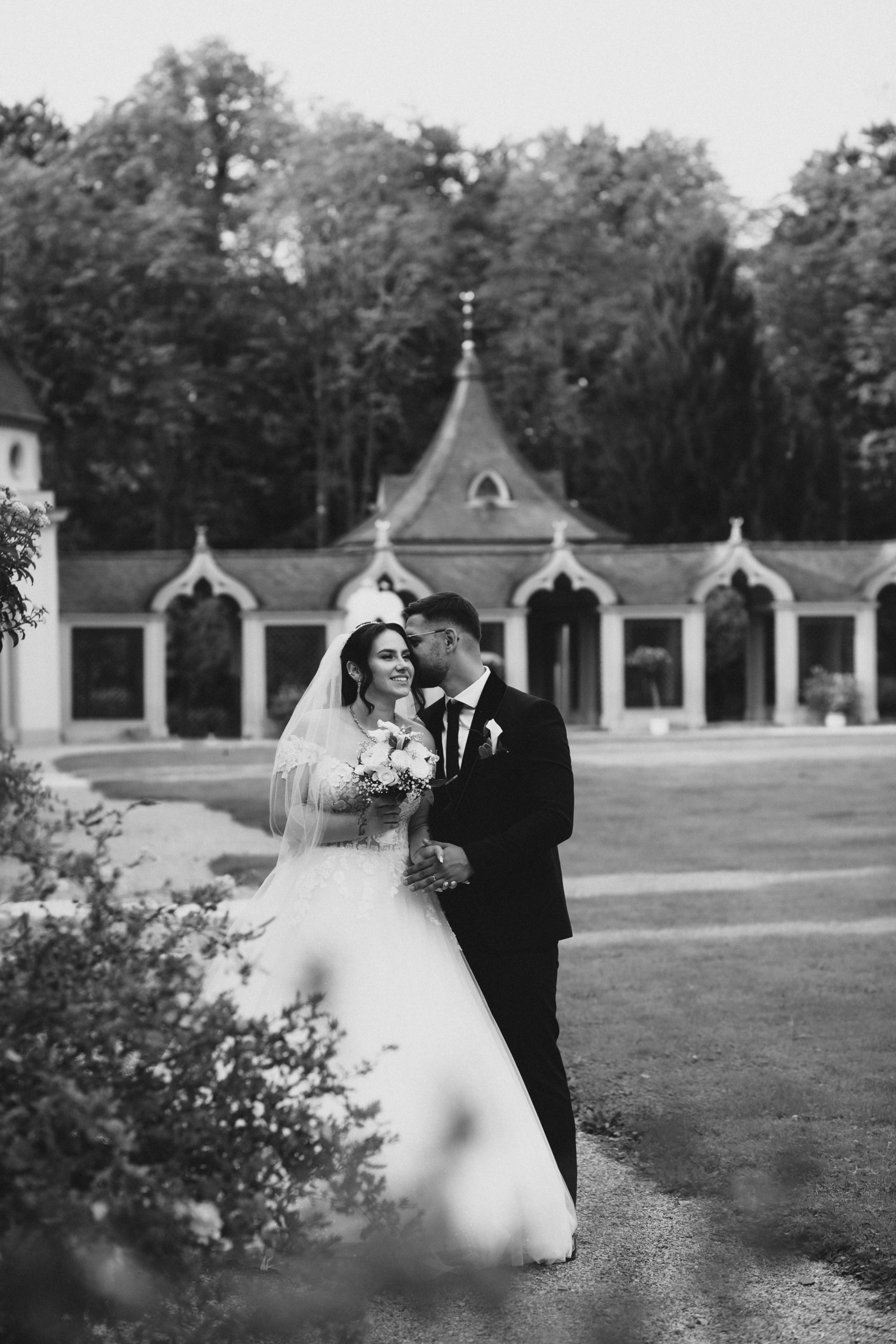 Emotionale Zeremonie in Schwetzingen – Hochzeitsfotografie mit echten Momenten