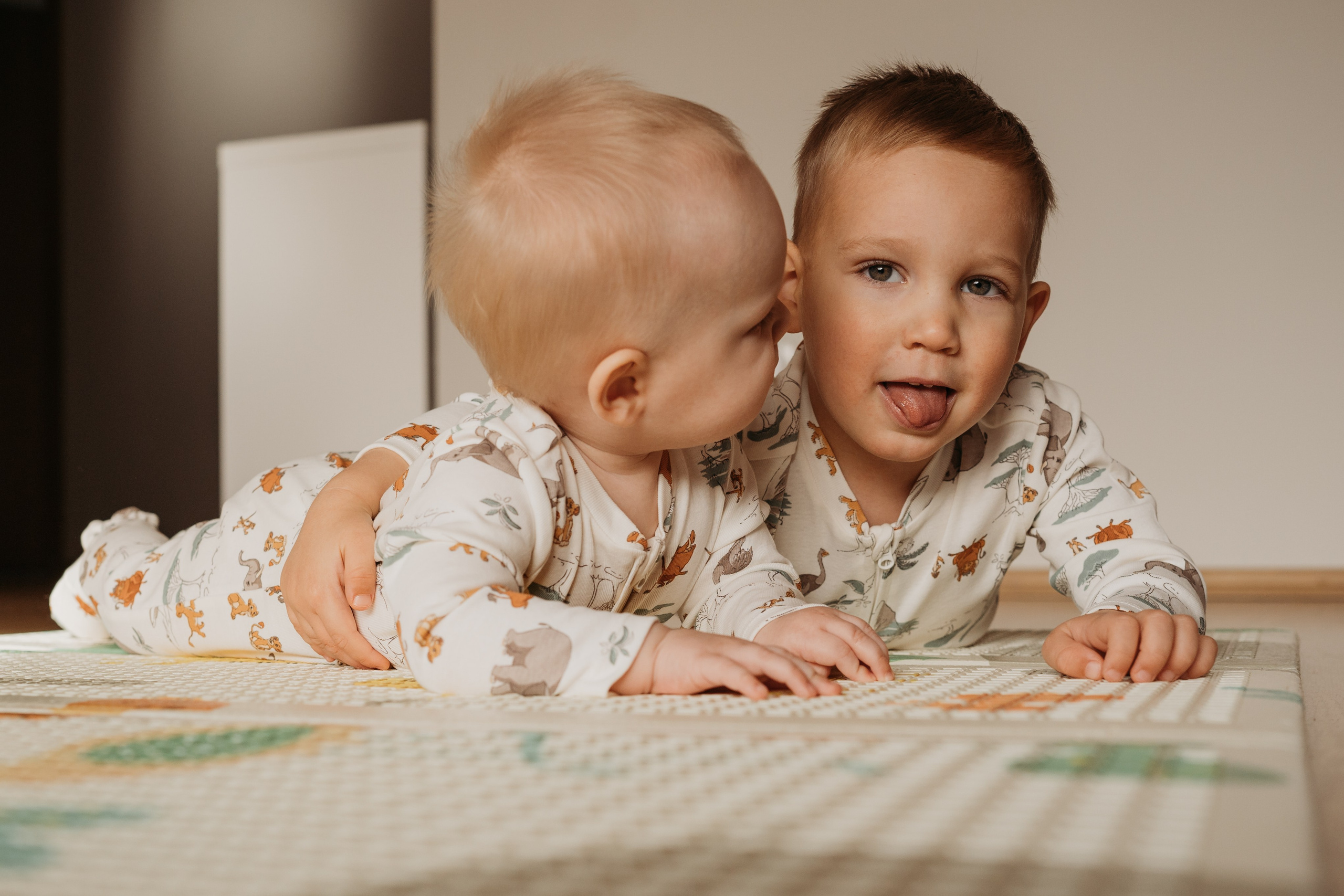 8 месяцев. Фотограф новорожденных и детей первого года Евгения Михалькевич