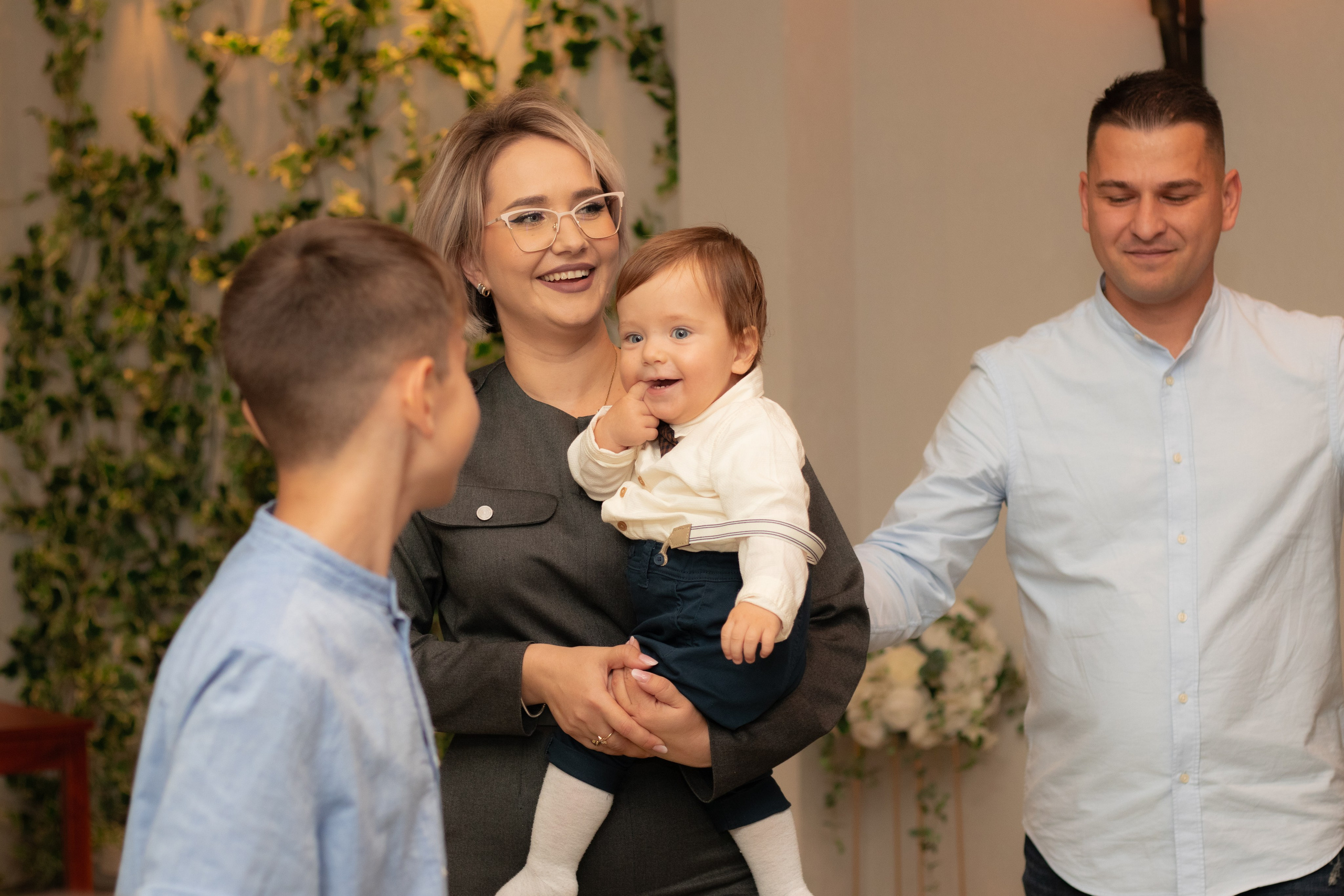 Damian- un an. Fotograf si videograf — evenimente si studio