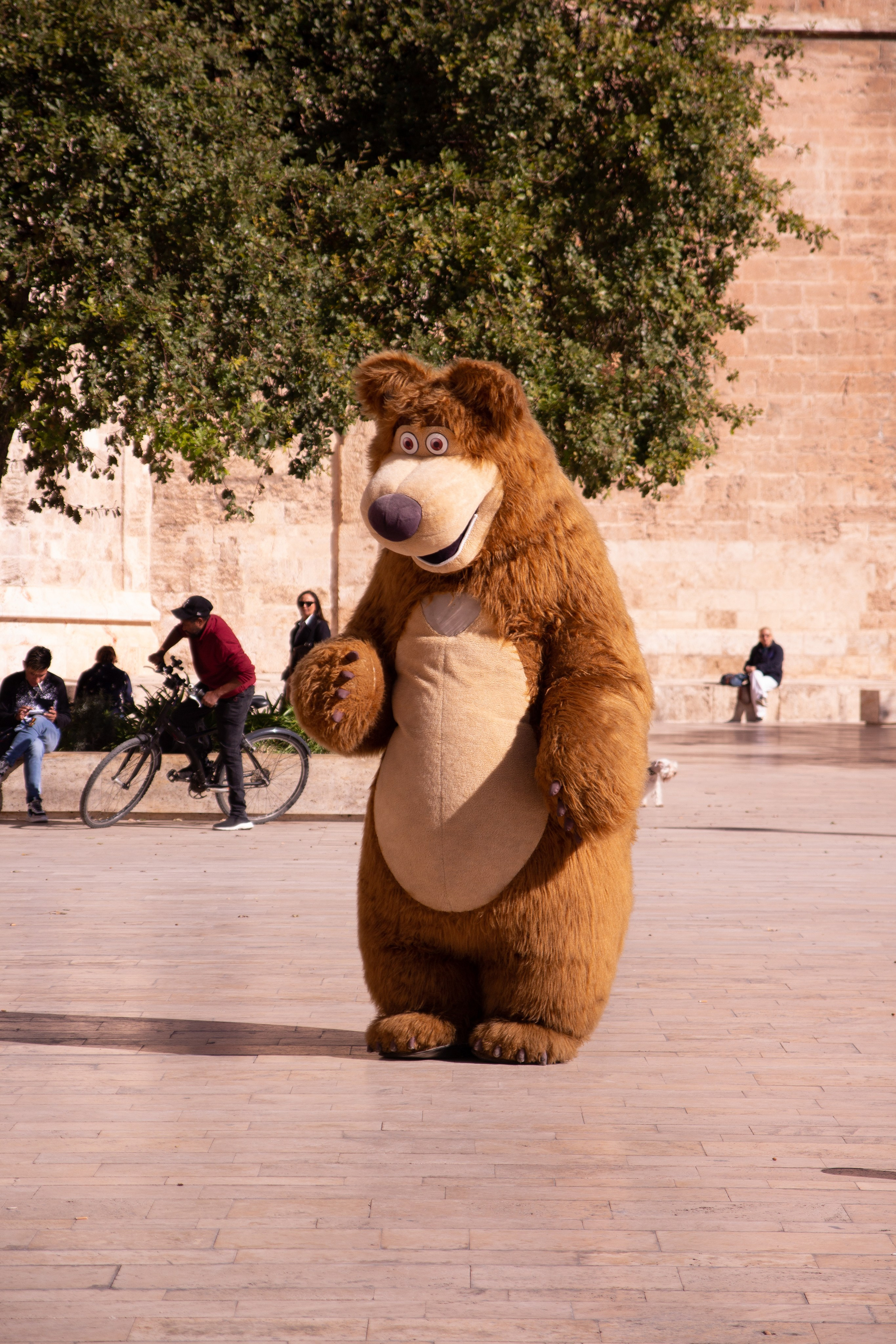 PASEO EN VALENCIA. Fotógrafa Olena Petryk. Realizo sesiones de fotos en Puerto de Sagunto