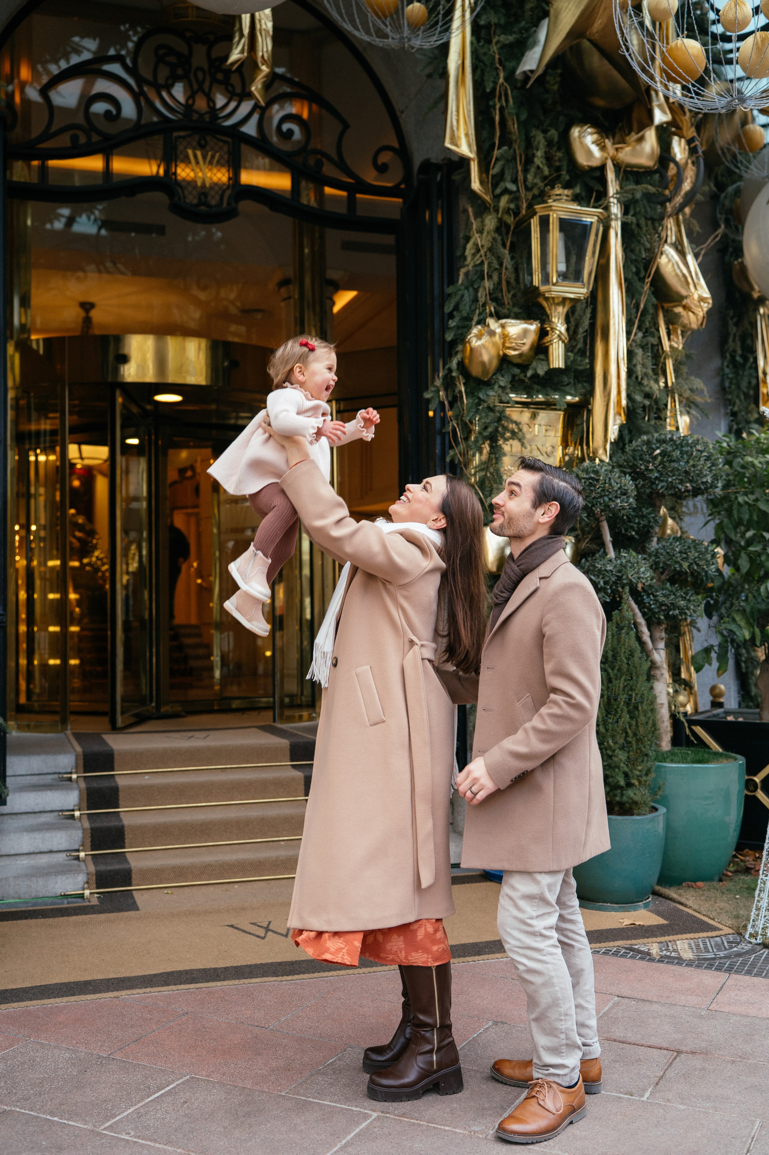 Juilette & family. Photographer in Madrid, Spain. Alyona Belyaninova
