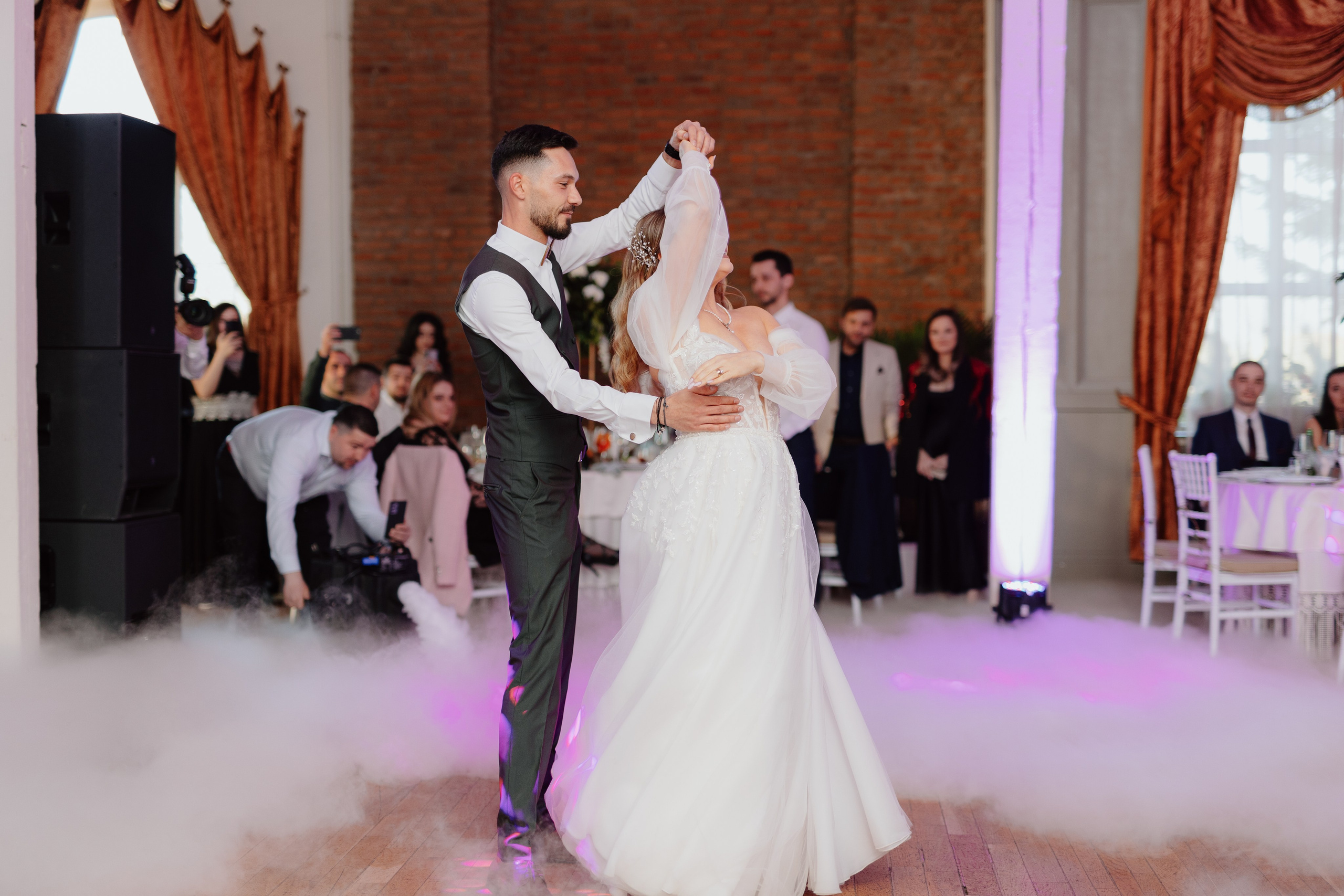 Nicoleta & Lucian. Main