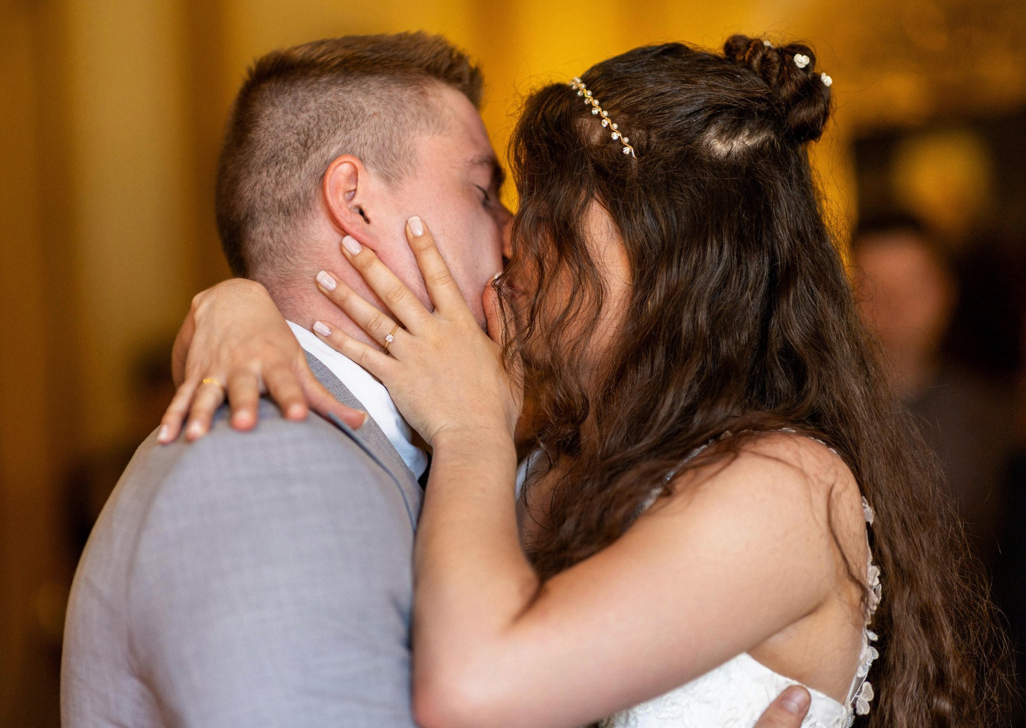 Hochzeitsfotografie von Sara und Marco im Schloss Arensburg. Hochzeitsfotograf und Hochzeitsvideograf aus Hamburg | Roka21Film