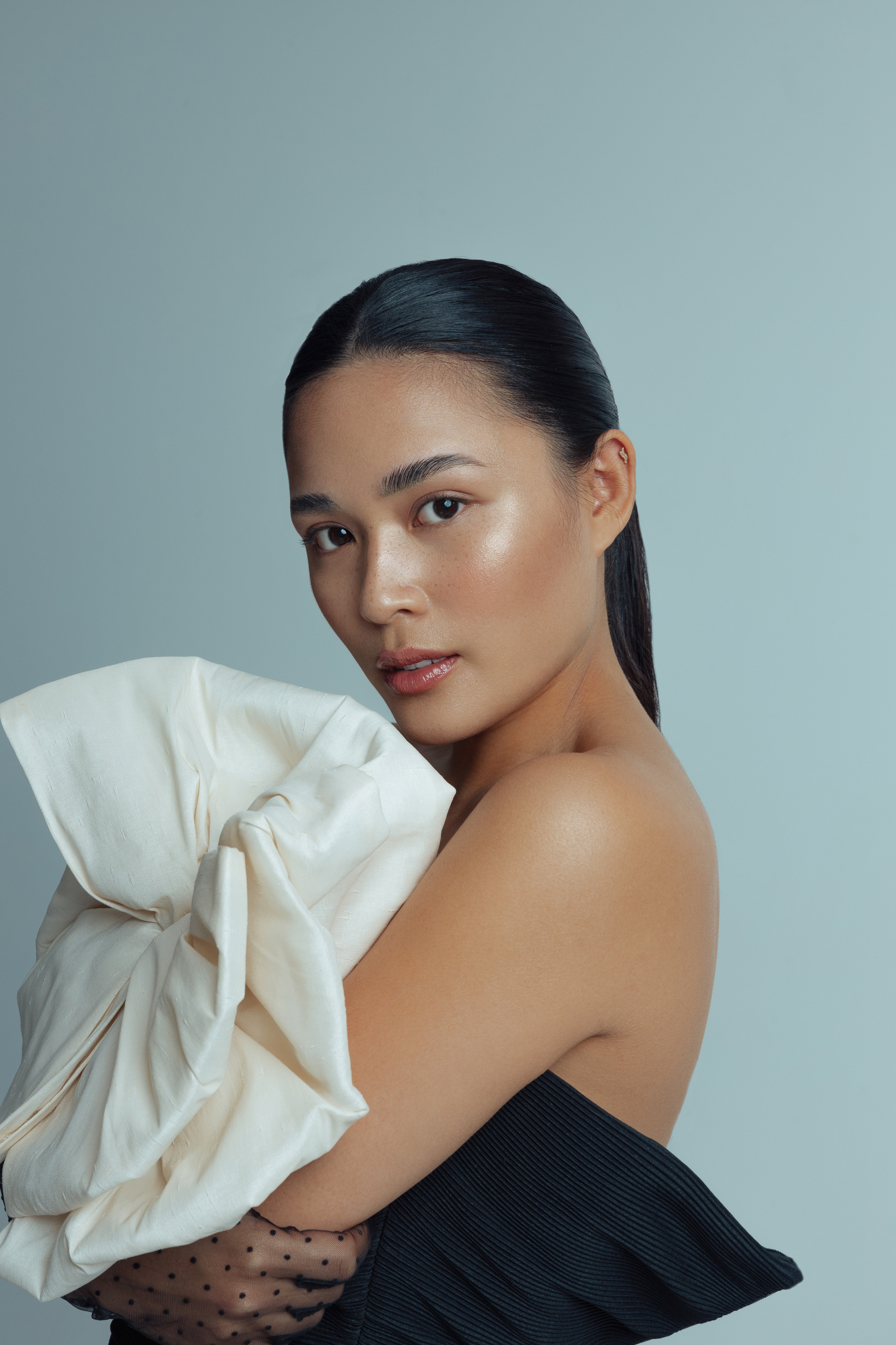 TSUTSUMI. Nelly Oz Photography