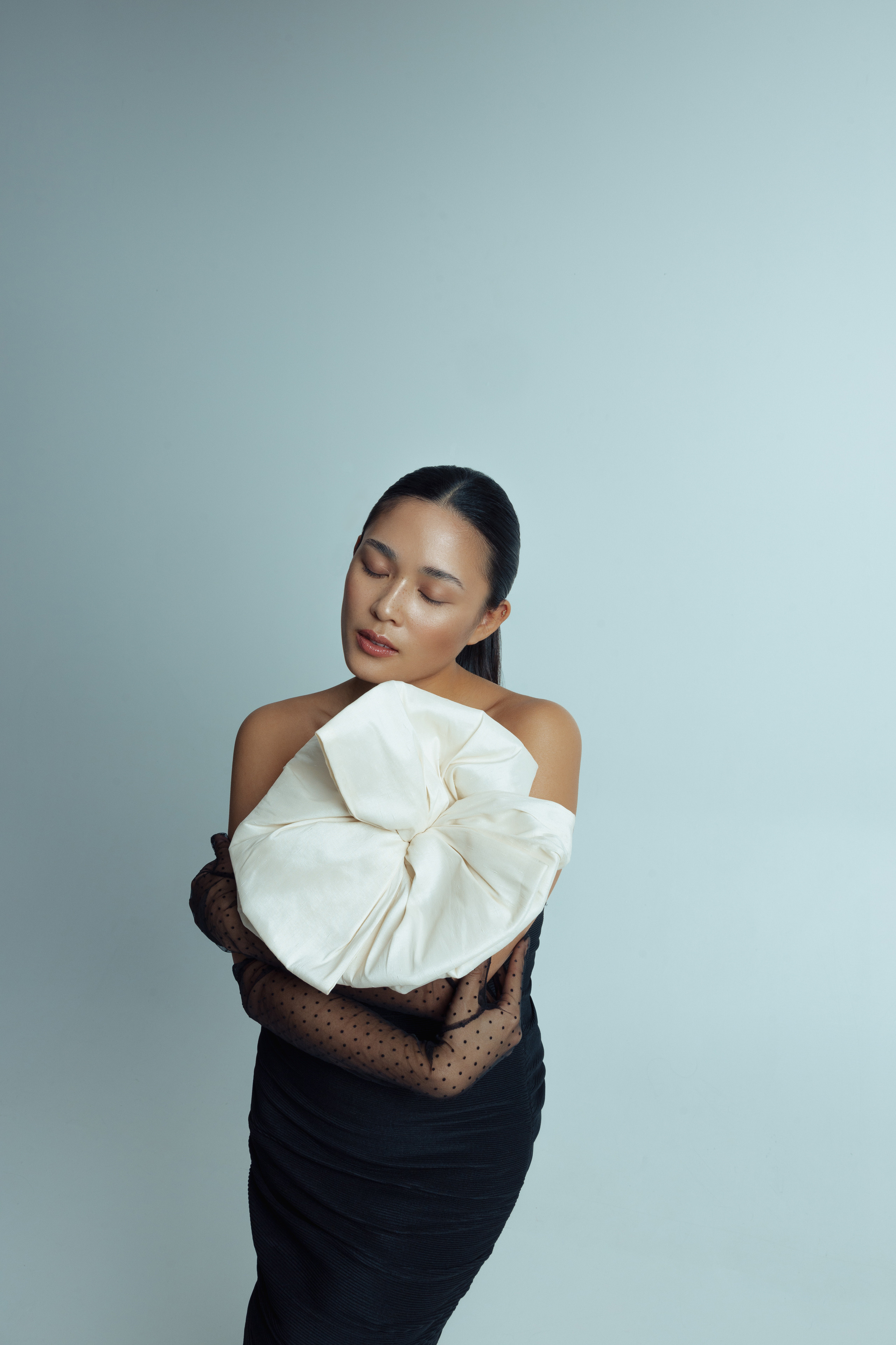 TSUTSUMI. Nelly Oz Photography