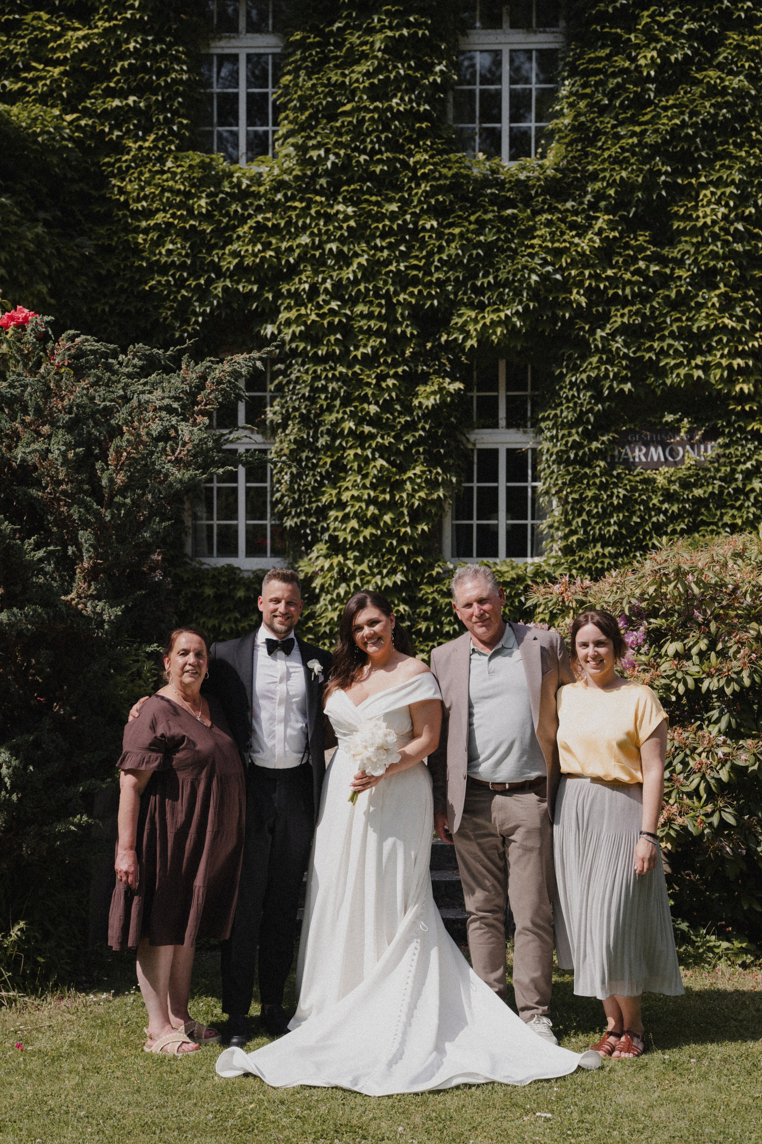 Jessica & Felix I Gesellschaft Harmonie Bochum. Hochzeitsfotografin Bochum | Halyna Reiche Fotografie NRW