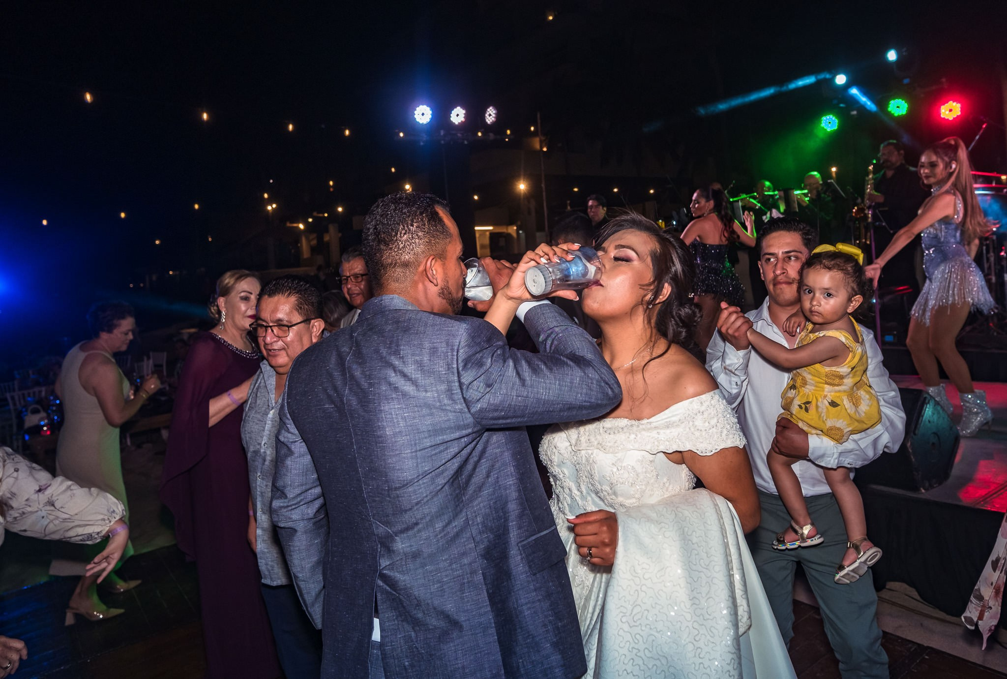 Lupita y Abel / Puerto Vallarta. Wedding and family photographer in Mexico City