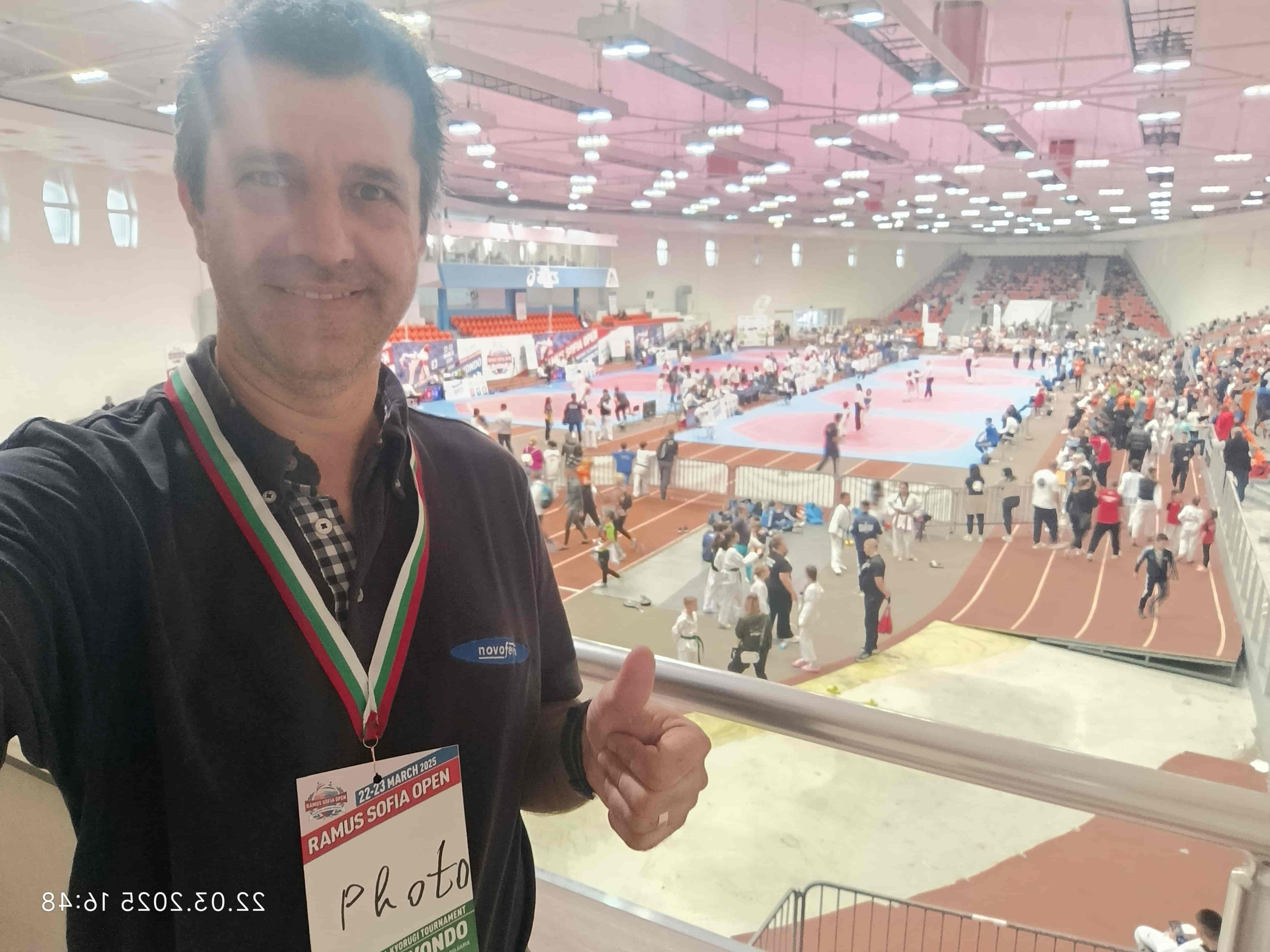 PhotoAdrenaline.com - BACKSTAGE фотография