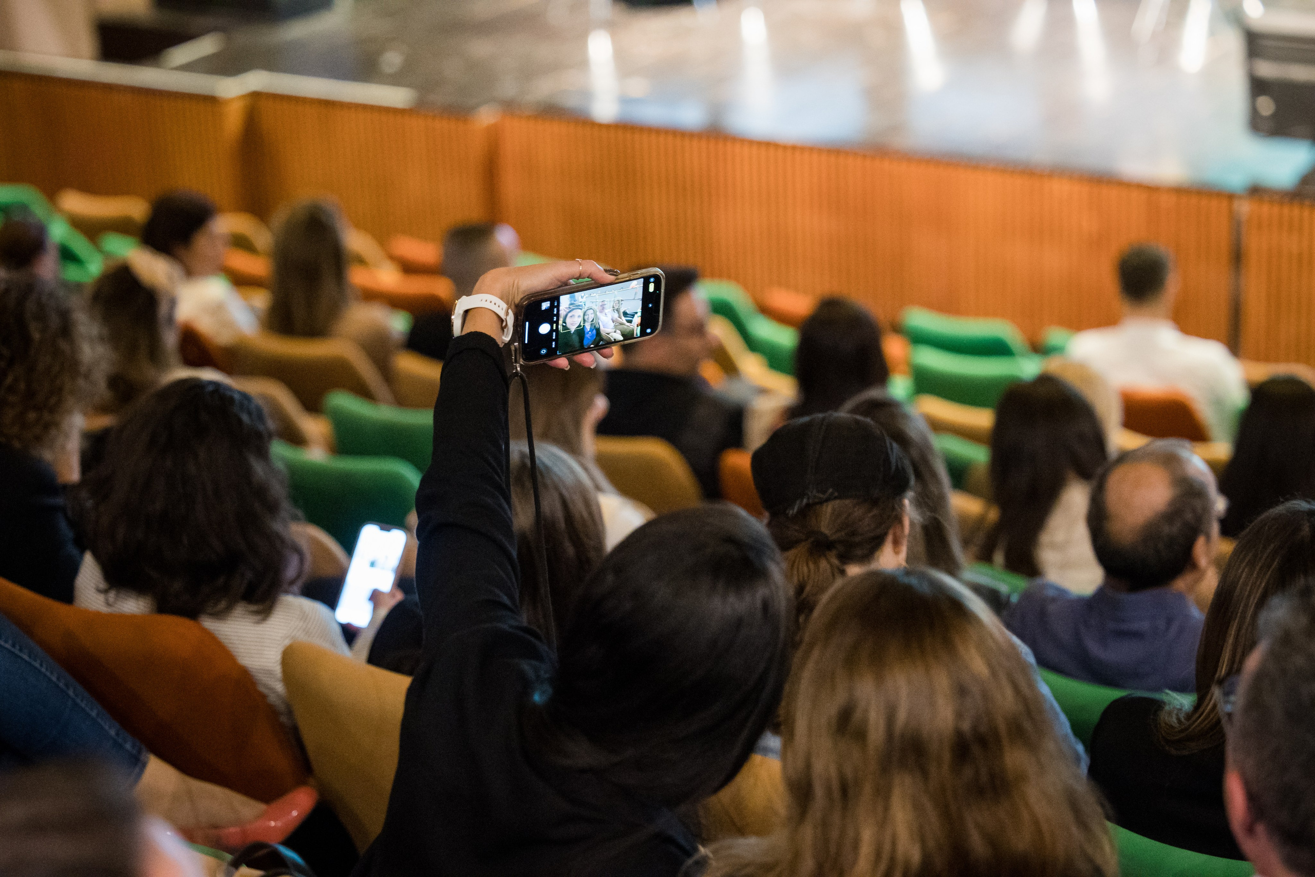 Pfizer. AMIR BUCHNIK PHOTOGRAPHER