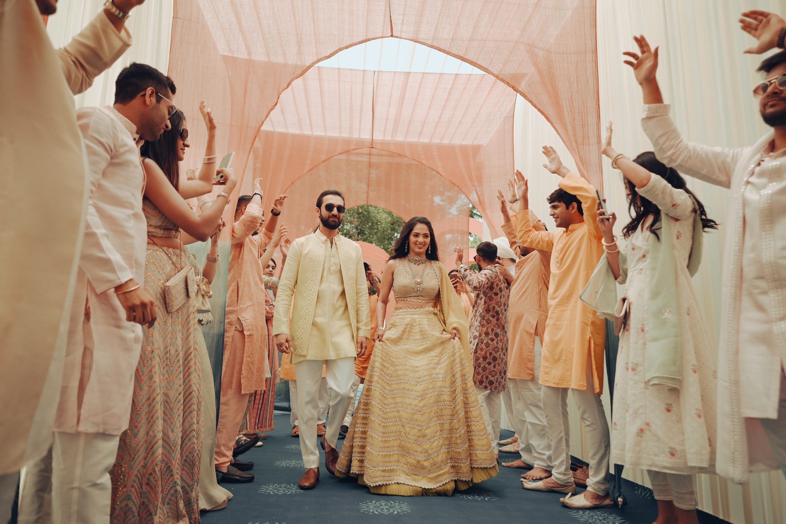 HALDI & MEHANDI. Wedding photographer Stalen Robert