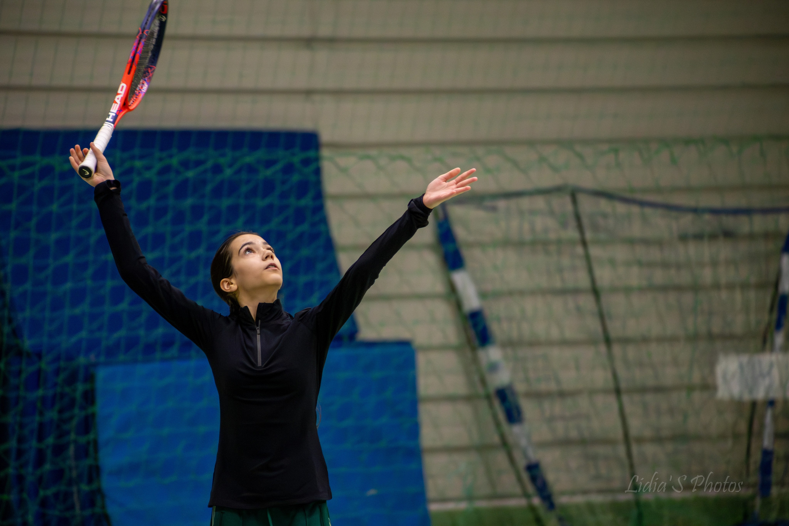 Turneu tenis de camp în sală. Fotograf. Lucrez cu oameni, produse și spații. Portret și fotografie creativă. Bacău, România. Lidia Savinoiu