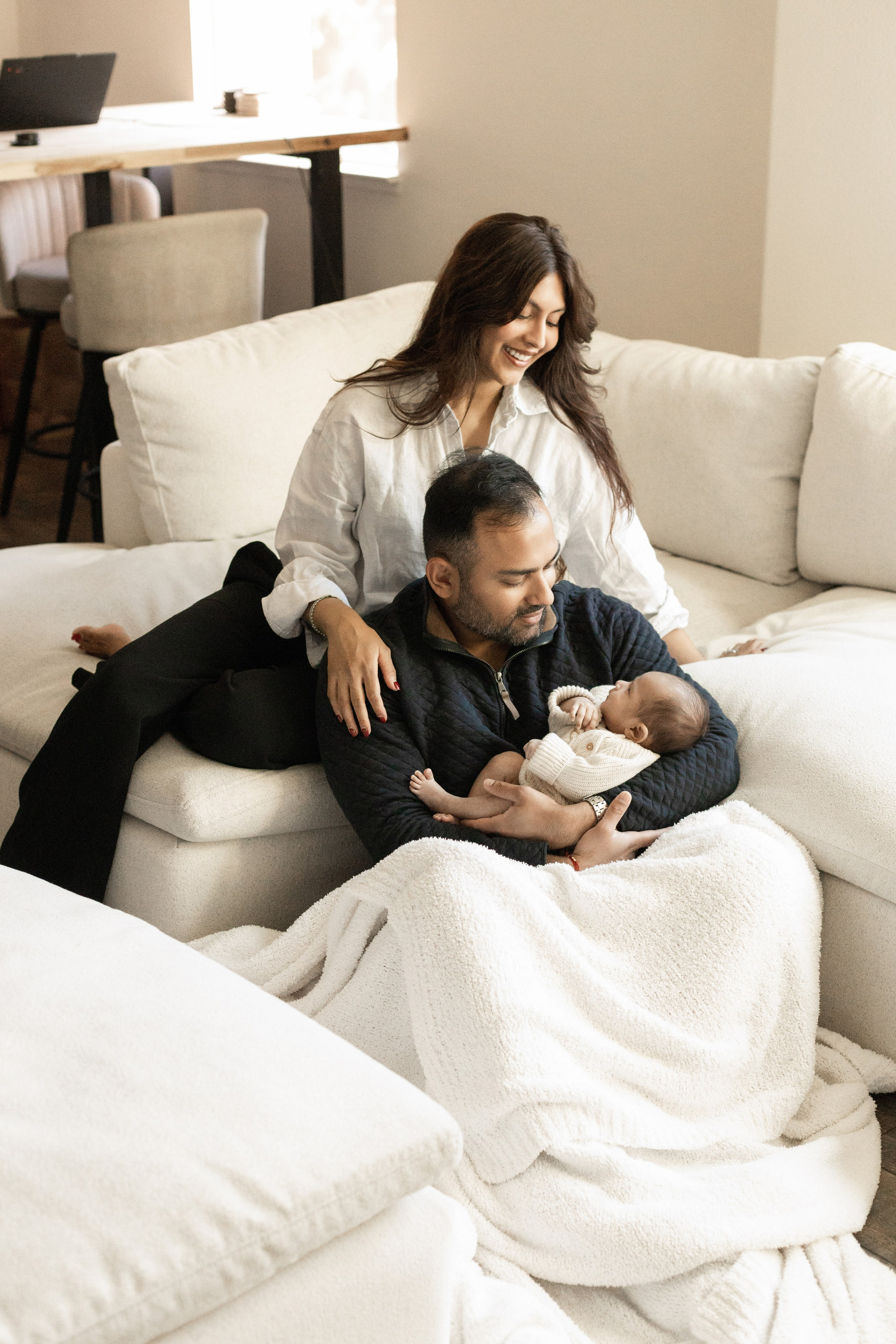 Newborn Lifestyle. Family photographer in Bay Area, California