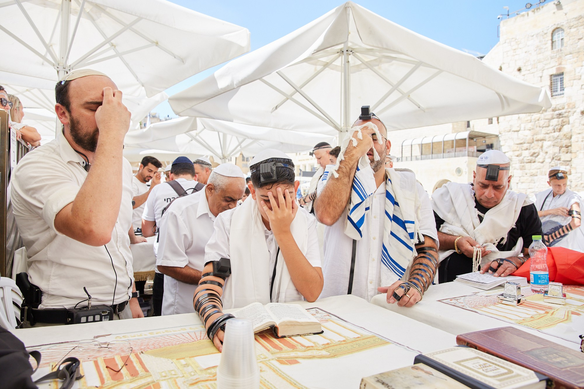 Бар-мицва на Котеле. Портретный и репортажный фотограф в Израиле Рома Бирман