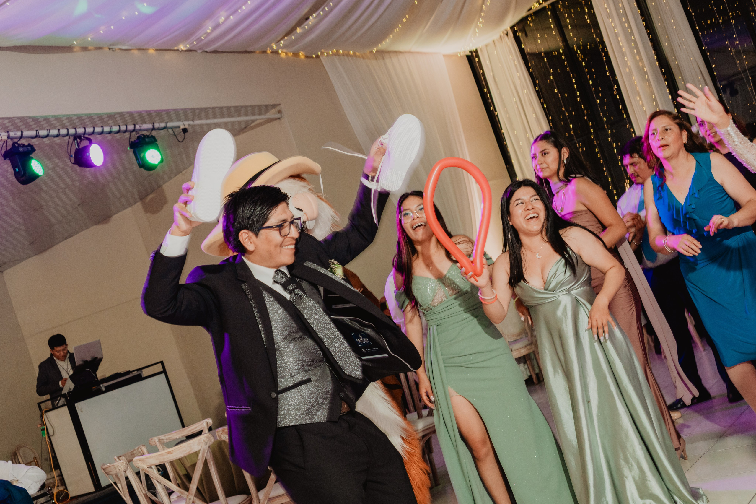 FERNANDO + MARIBEL | BODA RELIGIOSA. Studio KVTA | Fotografía y Video de Bodas en Arequipa