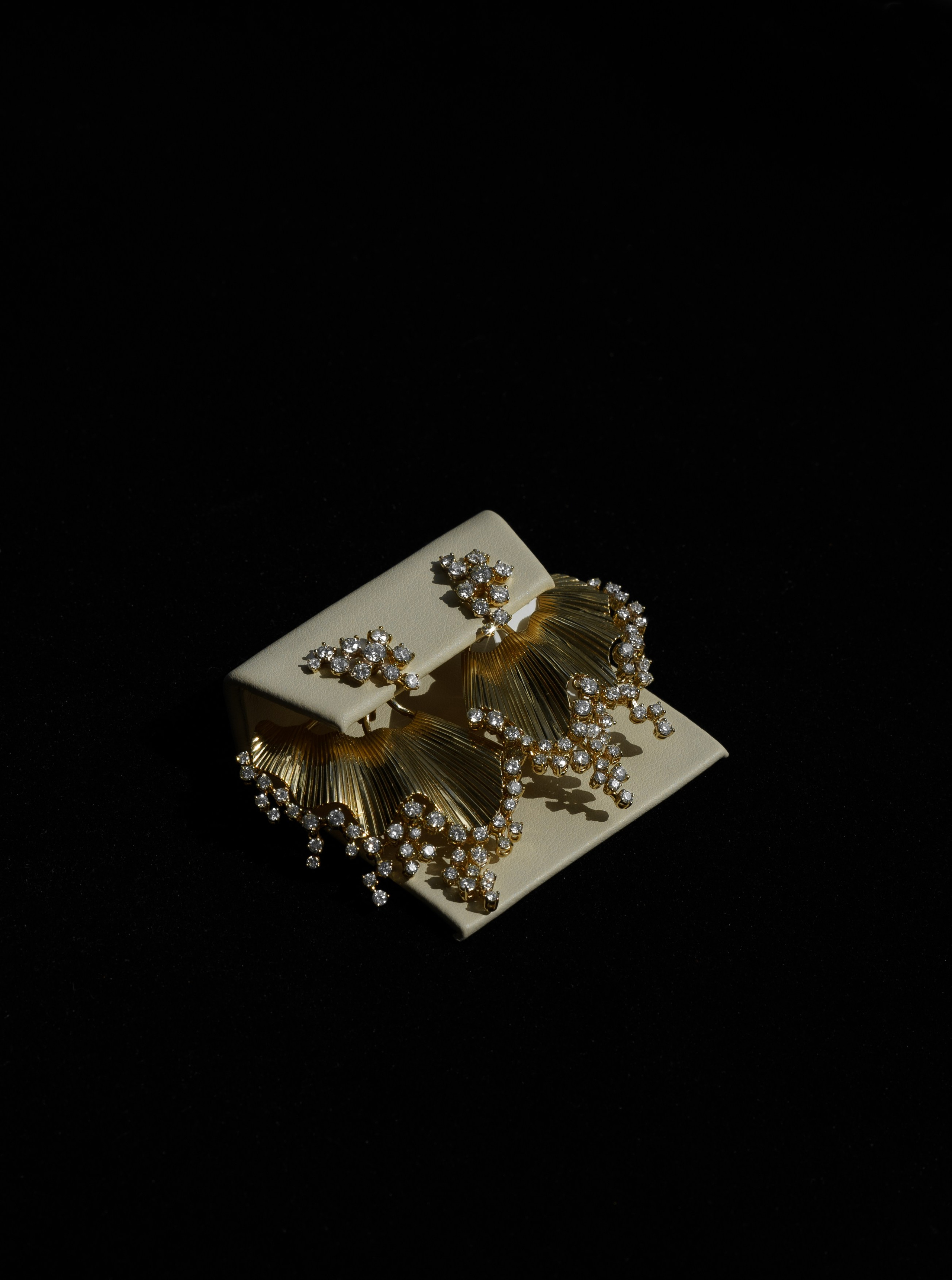 Jewelry. New York + travel photographer