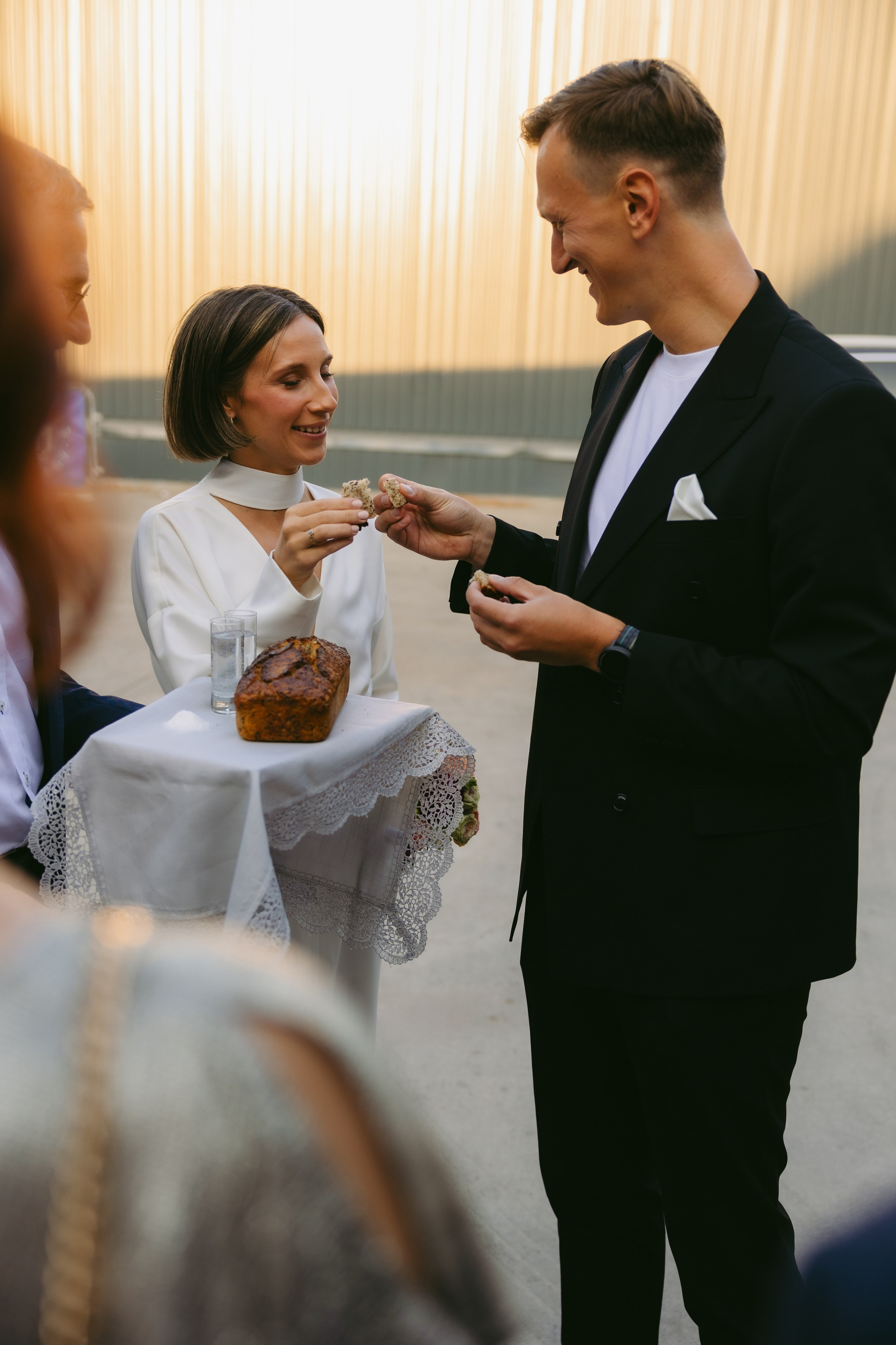 Miglė ir Mindaugas | 2024 | MIESTO VESTUVĖS. Vestuvių ir šeimų fotografė Lena Bondarenko / belove photo