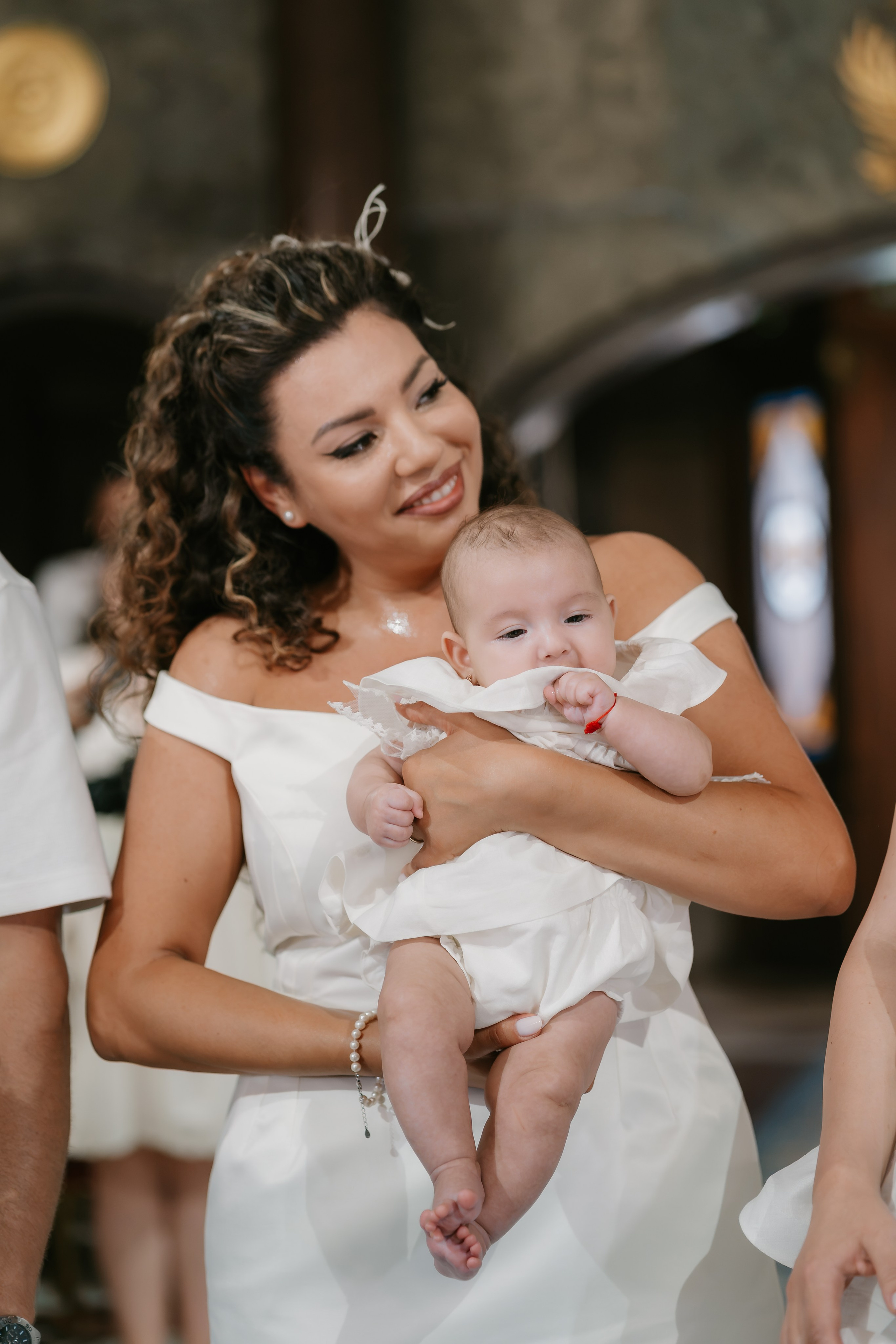 Veronica & Octavian | Wedding & Baptism. Dara Lens