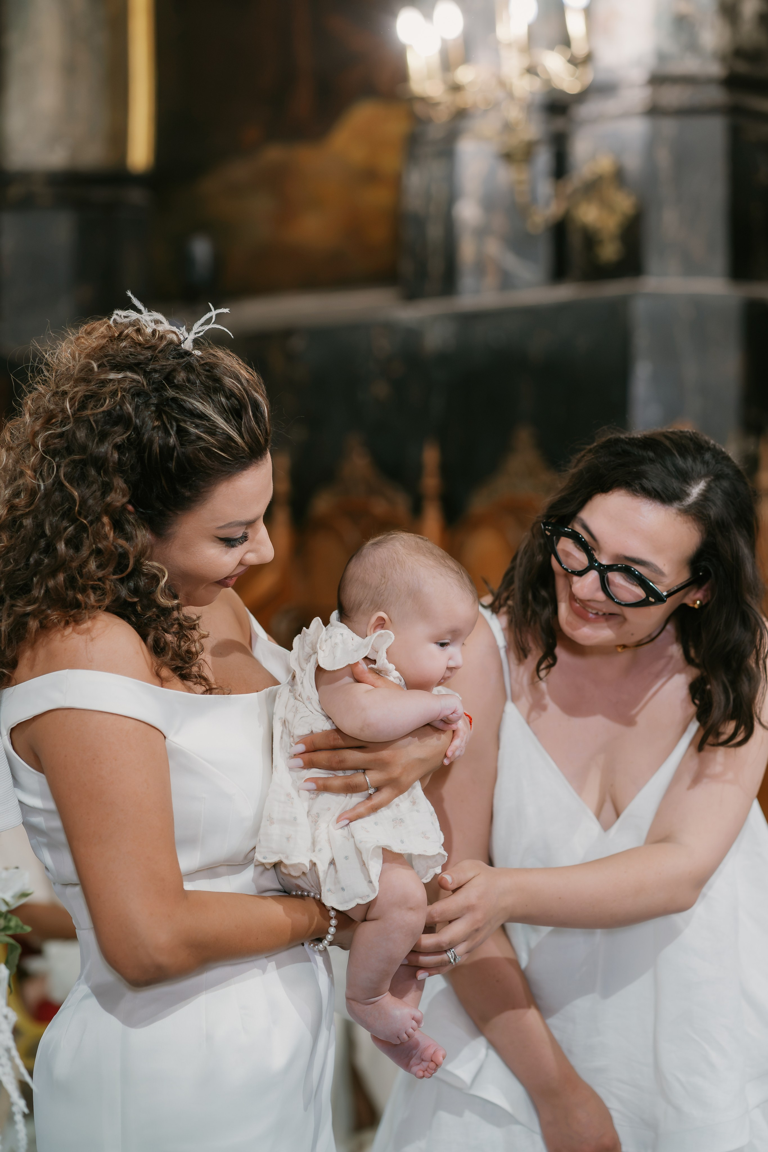Veronica & Octavian | Wedding & Baptism. Dara Lens