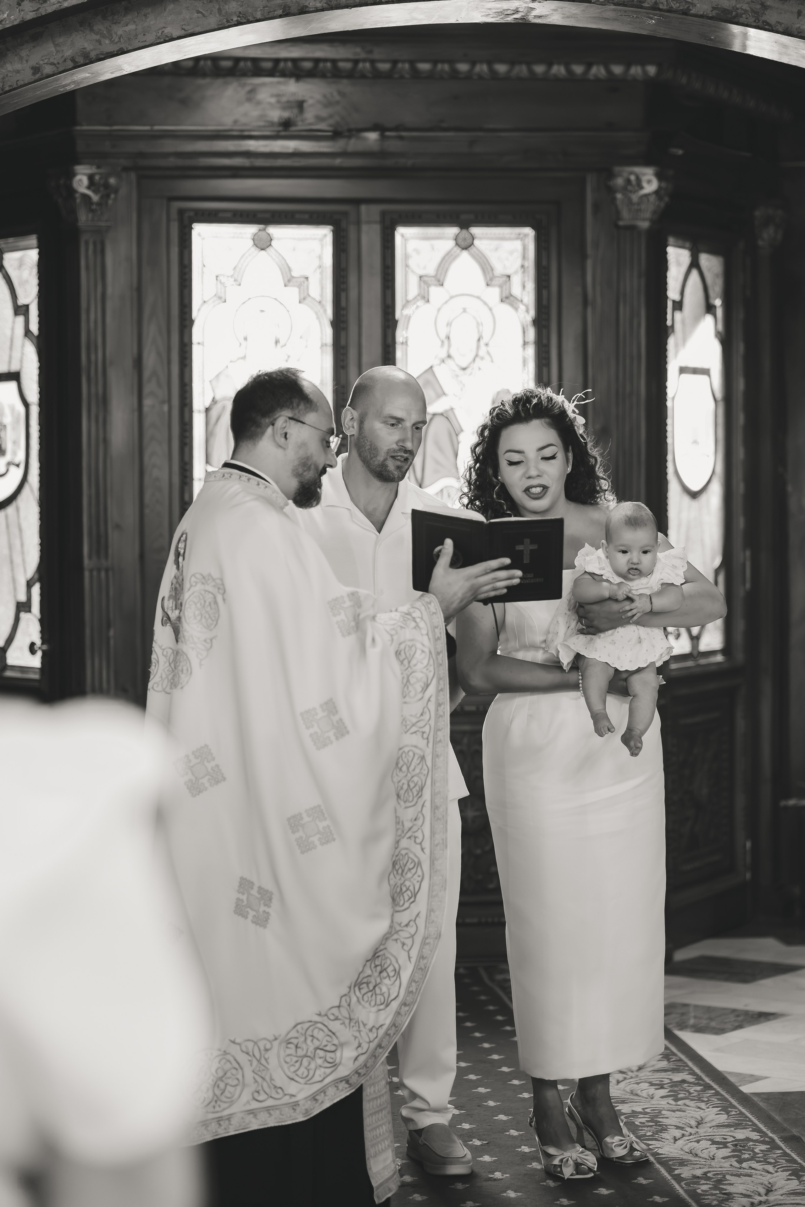 Veronica & Octavian | Wedding & Baptism. Dara Lens