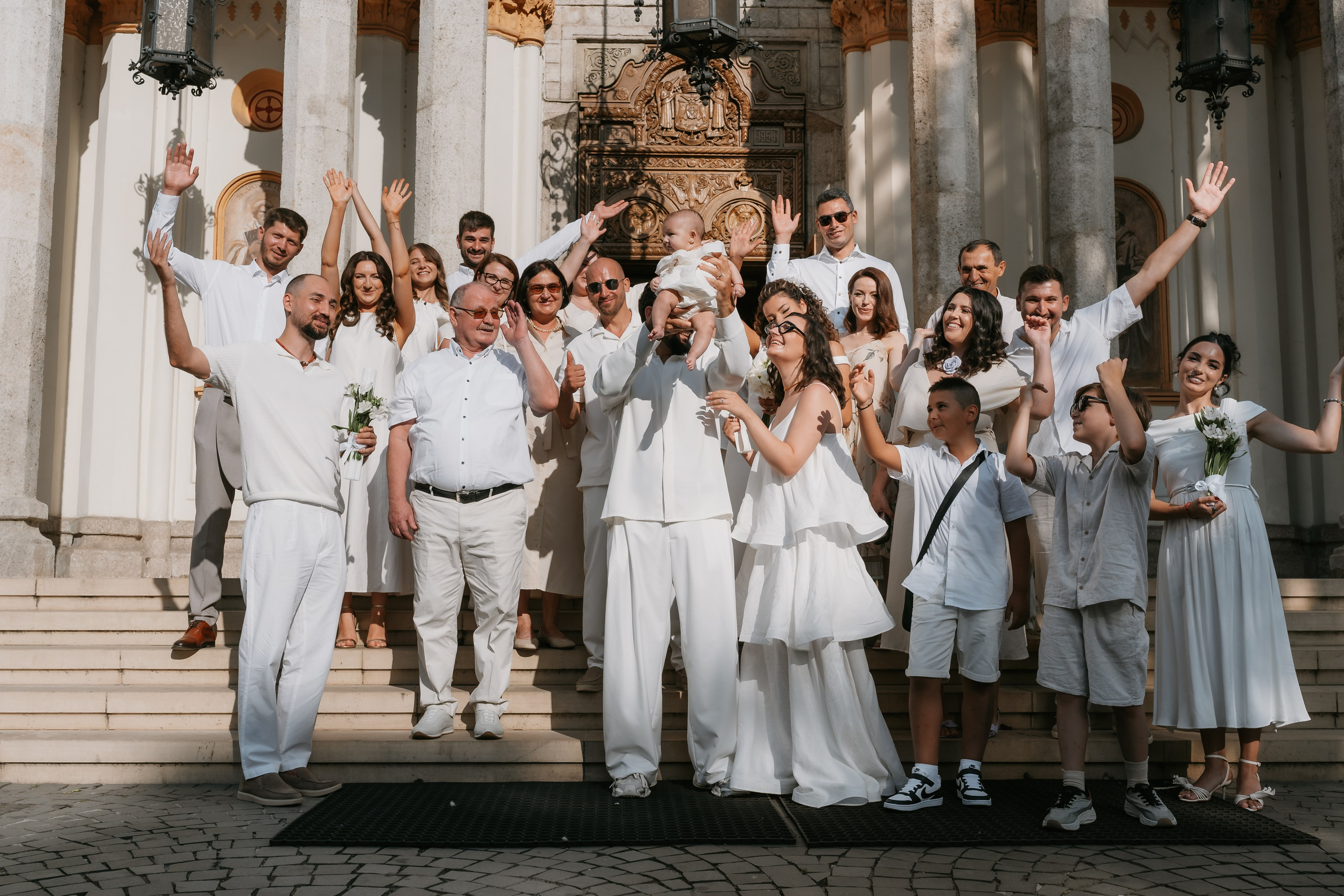Veronica & Octavian | Wedding & Baptism. Dara Lens