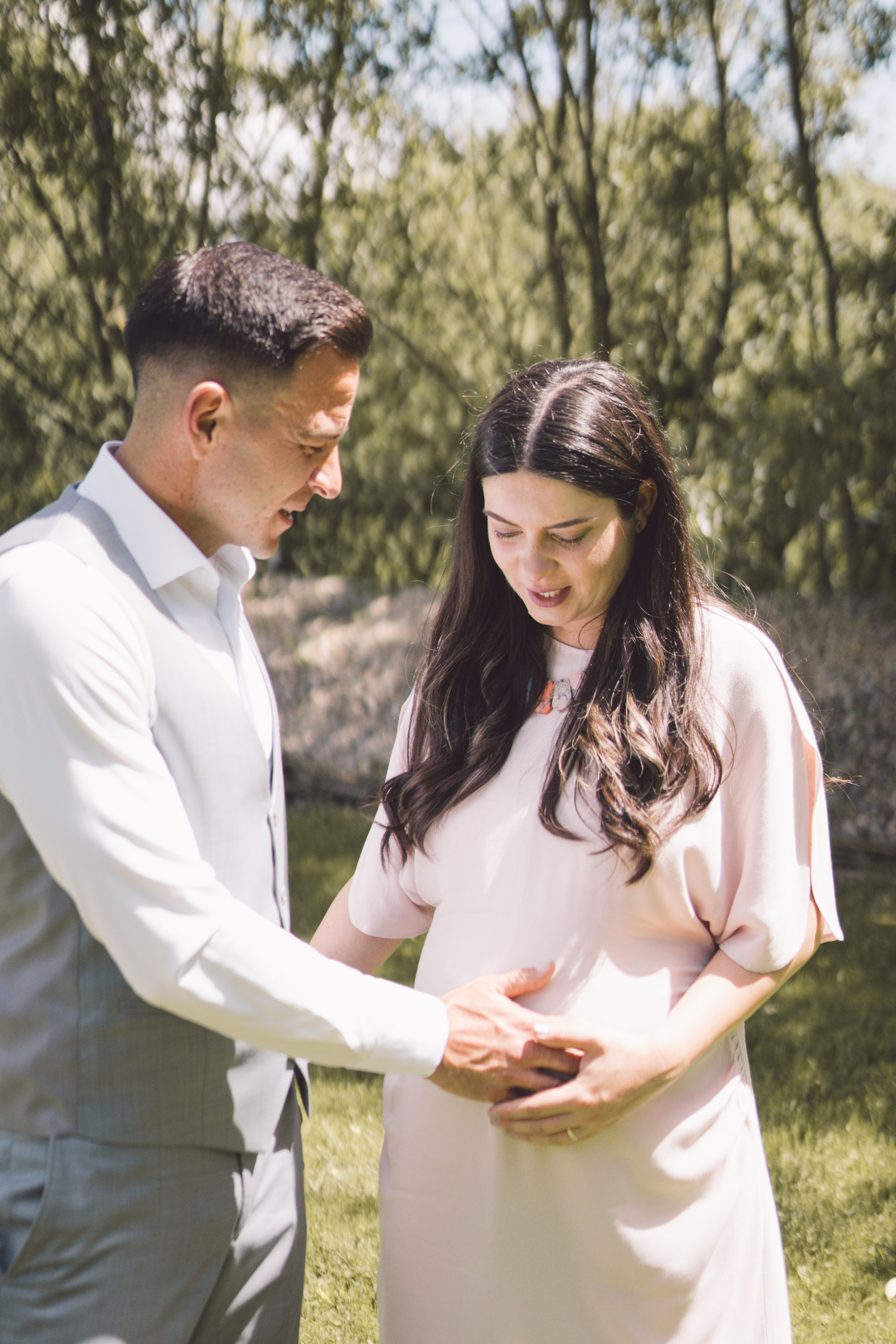 Fotografie de Eveniment Brașov: Povești Vizuale | Mădălina Beda. Madalina Beda- Artist vizual, fotograf, doula la nastere, consultant babywearing Brasov si in toata tara