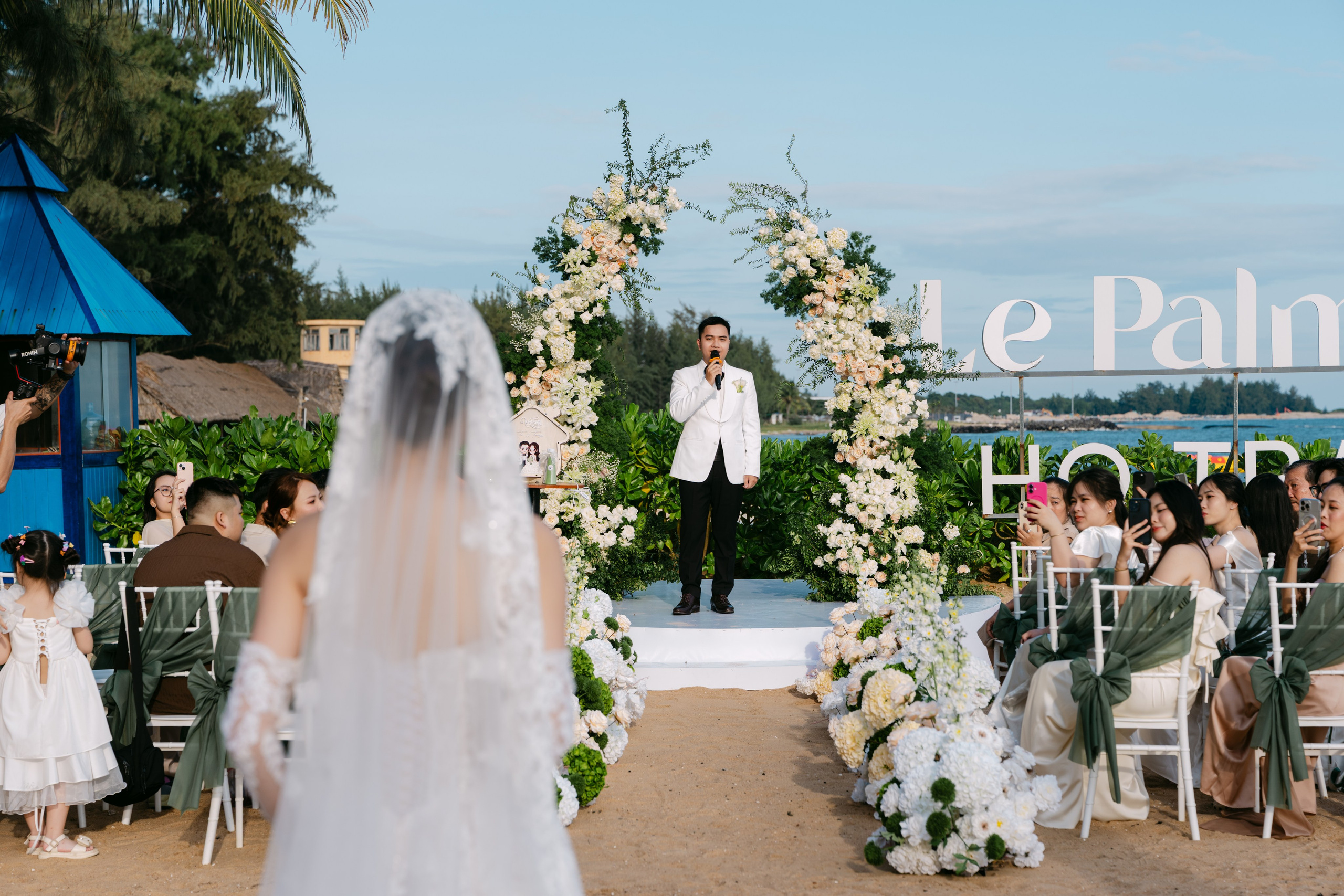 Tu + Trang | Photojournalism. BenColor Studio