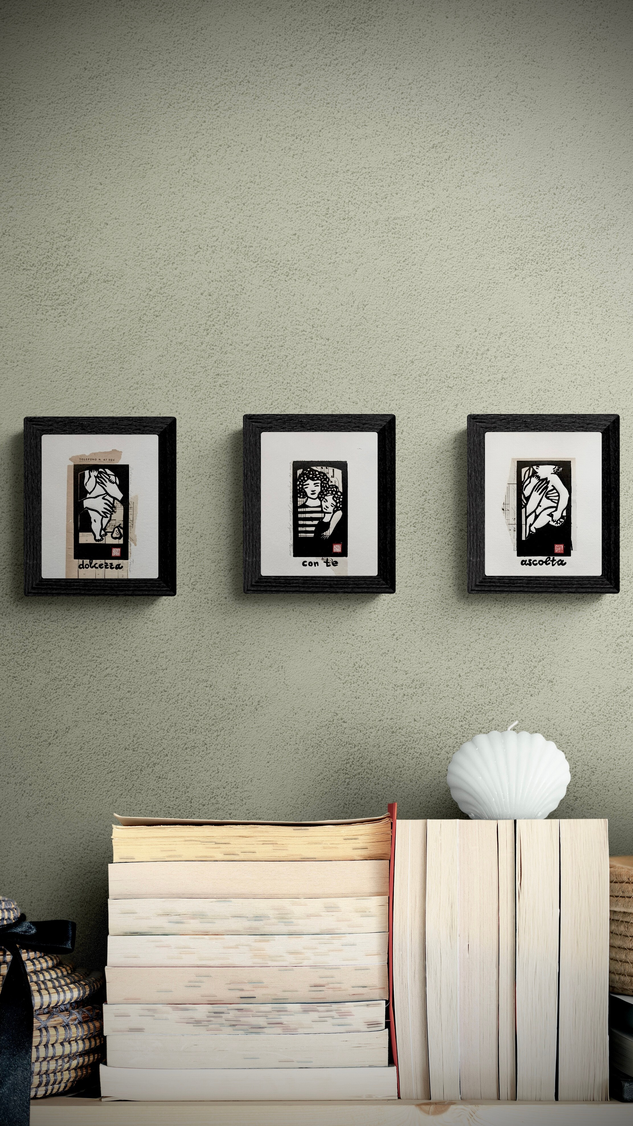 Small print, linocut, collage, baby, motherhood, mother and child, black and white, hand print, mother’s hands, loving hands, birth, new life, childhood, infanzia, bambino, maternity 