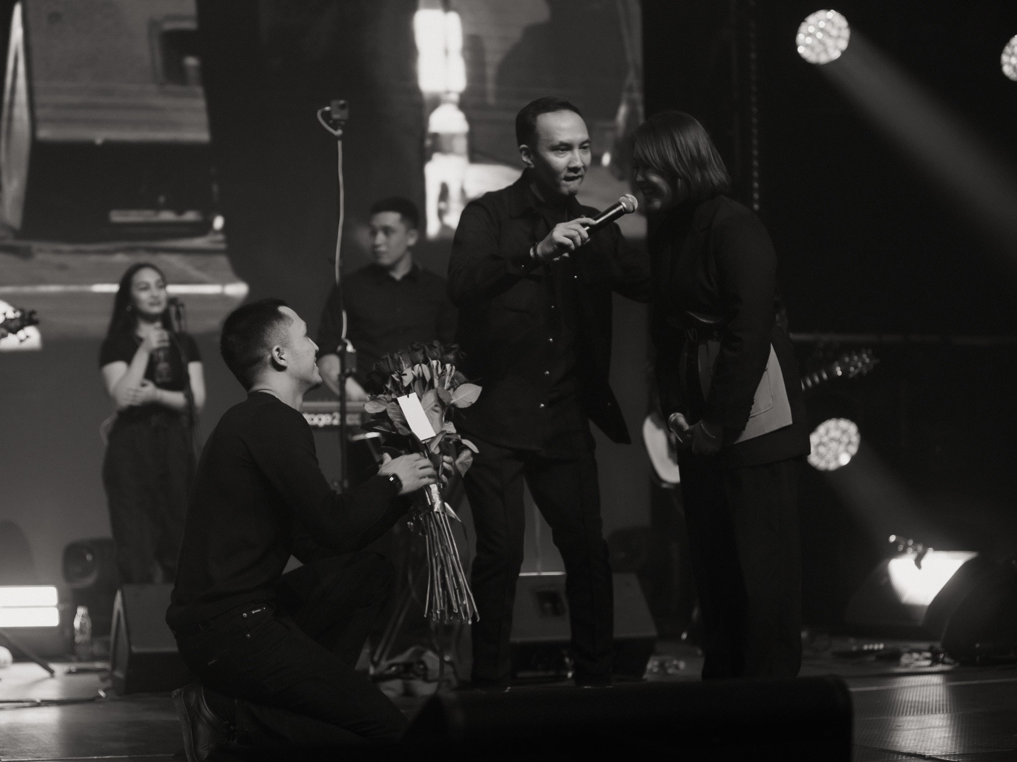 Концерт: ULUKMANAPO. Азимжан Нуритдинходжаев — свадебный фотограф