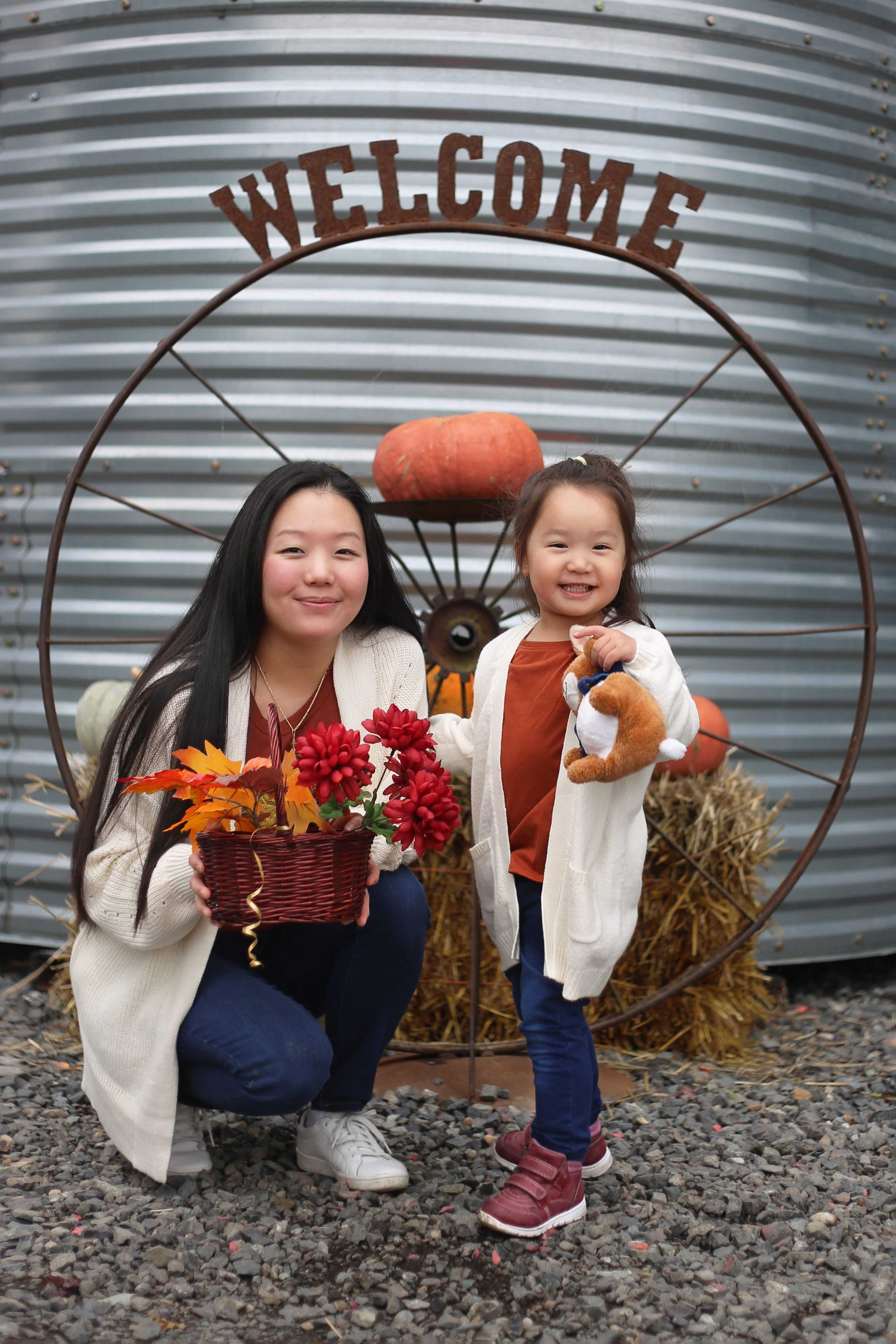 Fall. YuAnna studio. Family & Kids Photographer in Seattle area, located in