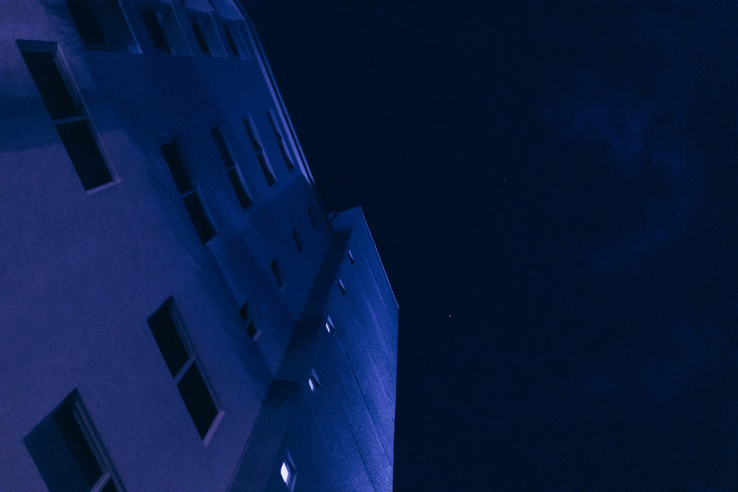 STREET. TETIANA UDOVYCHENKO PORTRAIT PHOTOGRAPHER