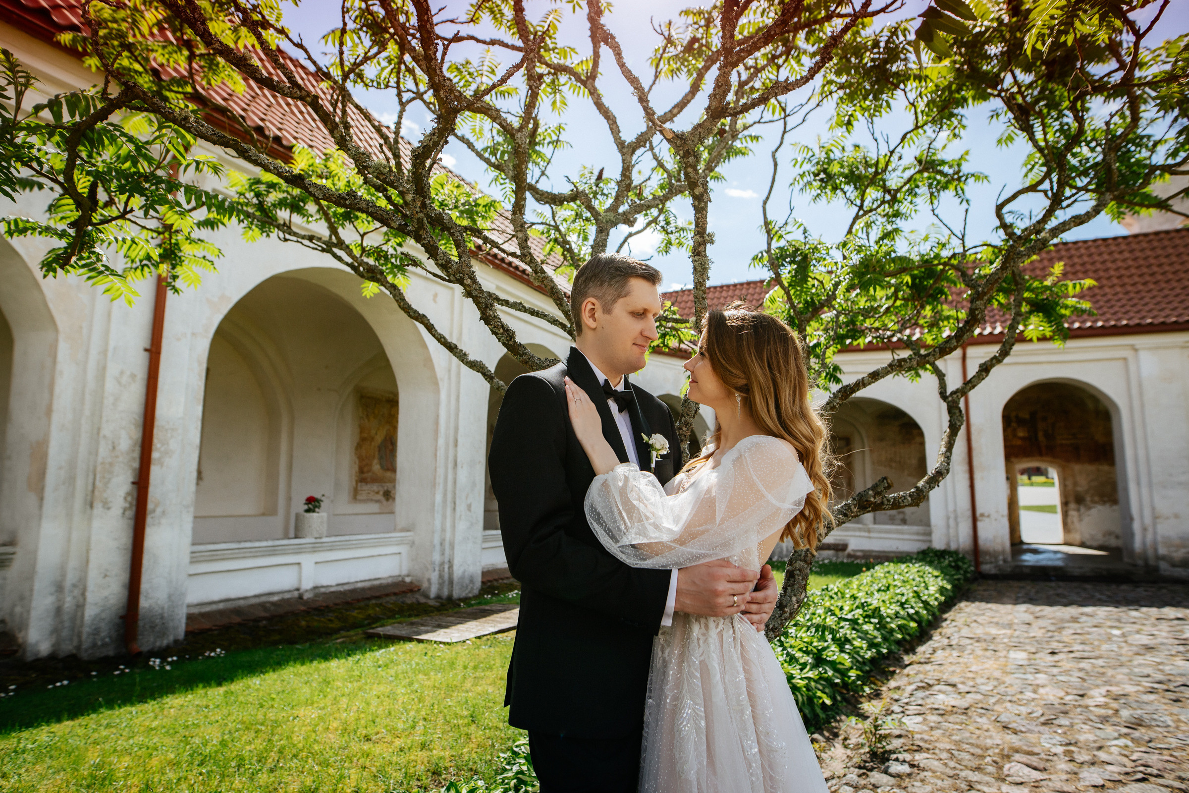 Dovilės ir Gedimino vestuvinė fotosesija Tytuvėnų ansamblyje