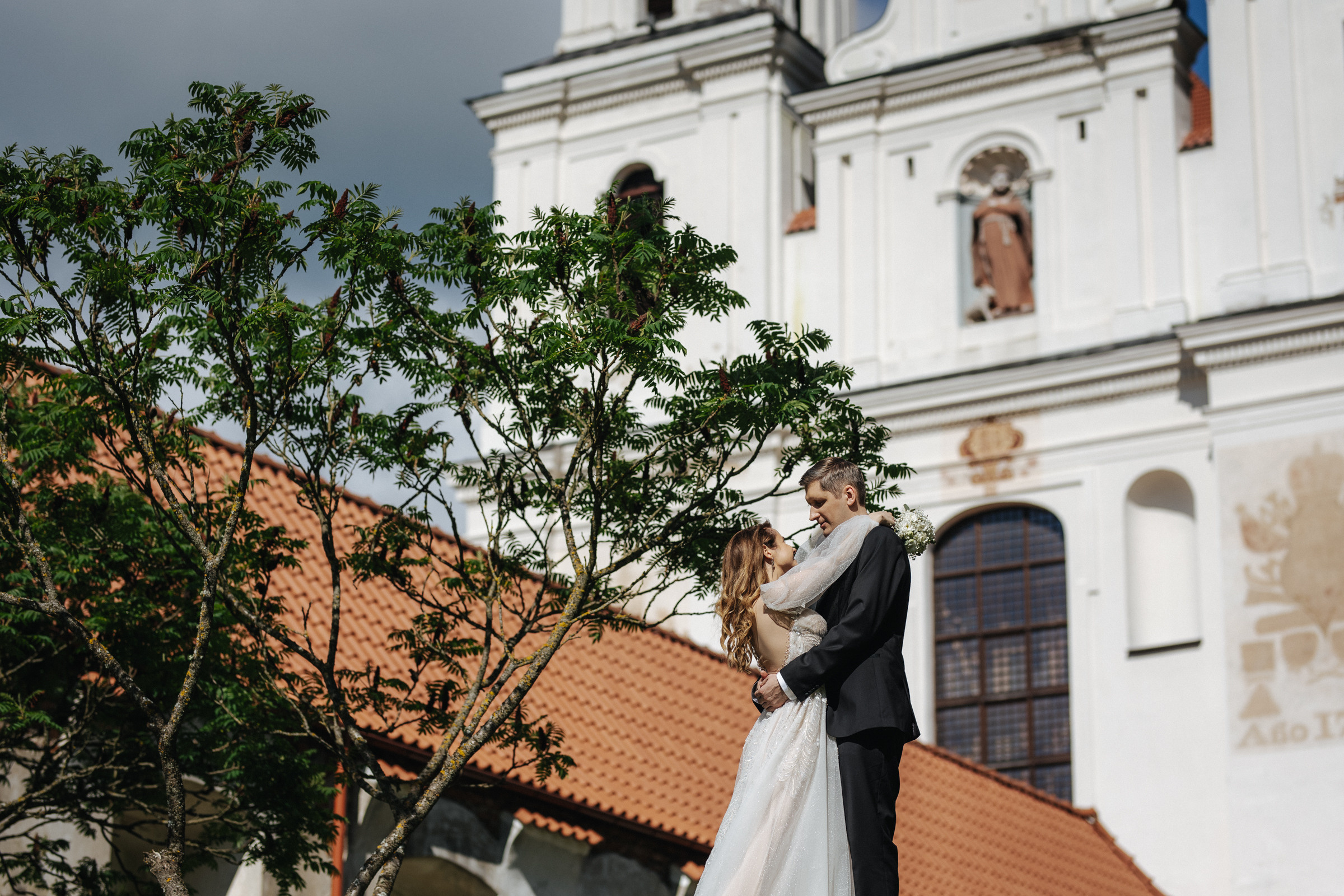 Dovilės ir Gedimino vestuvinė fotosesija Tytuvėnų ansamblyje