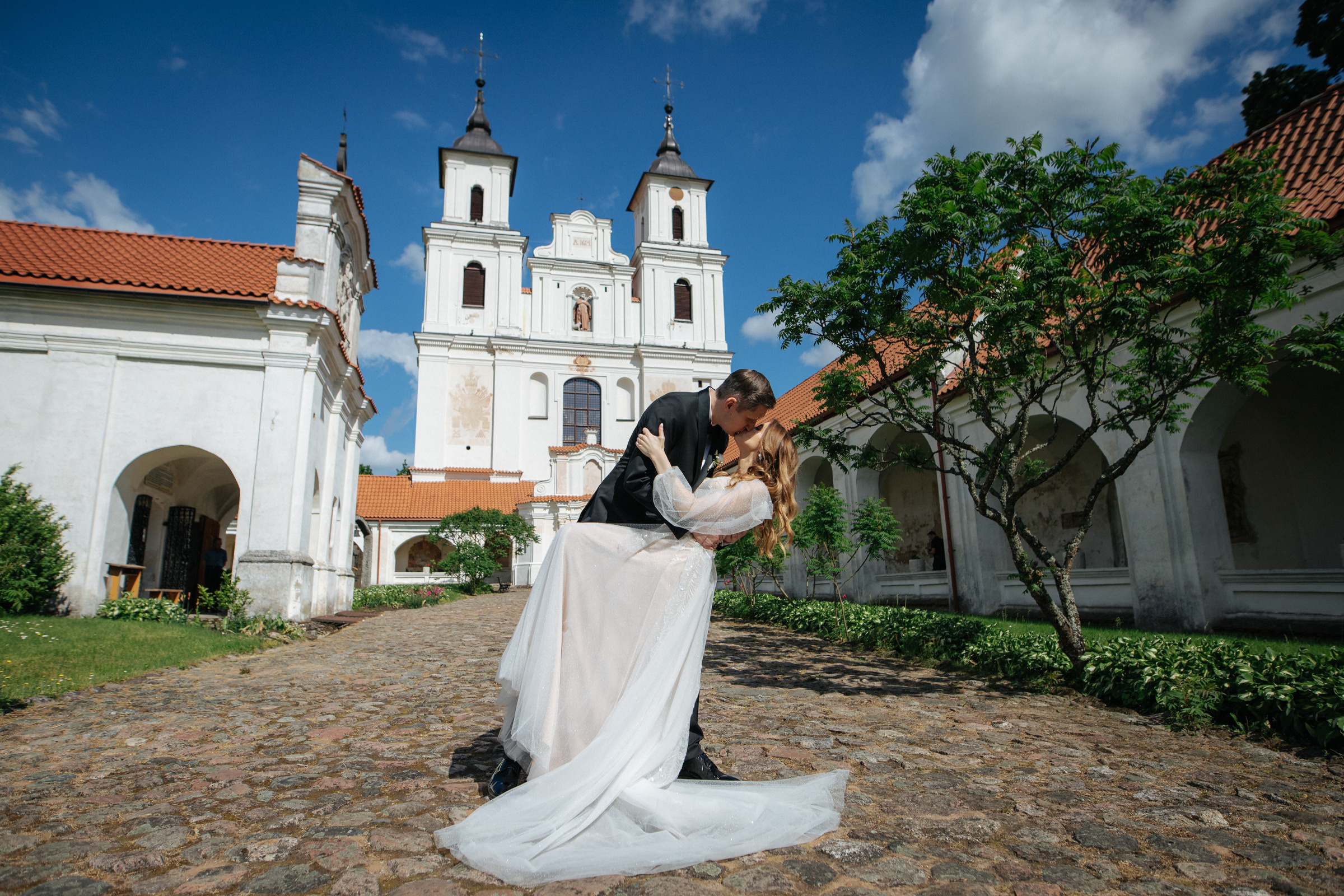 Dovilės ir Gedimino vestuvinė fotosesija Tytuvėnų ansamblyje