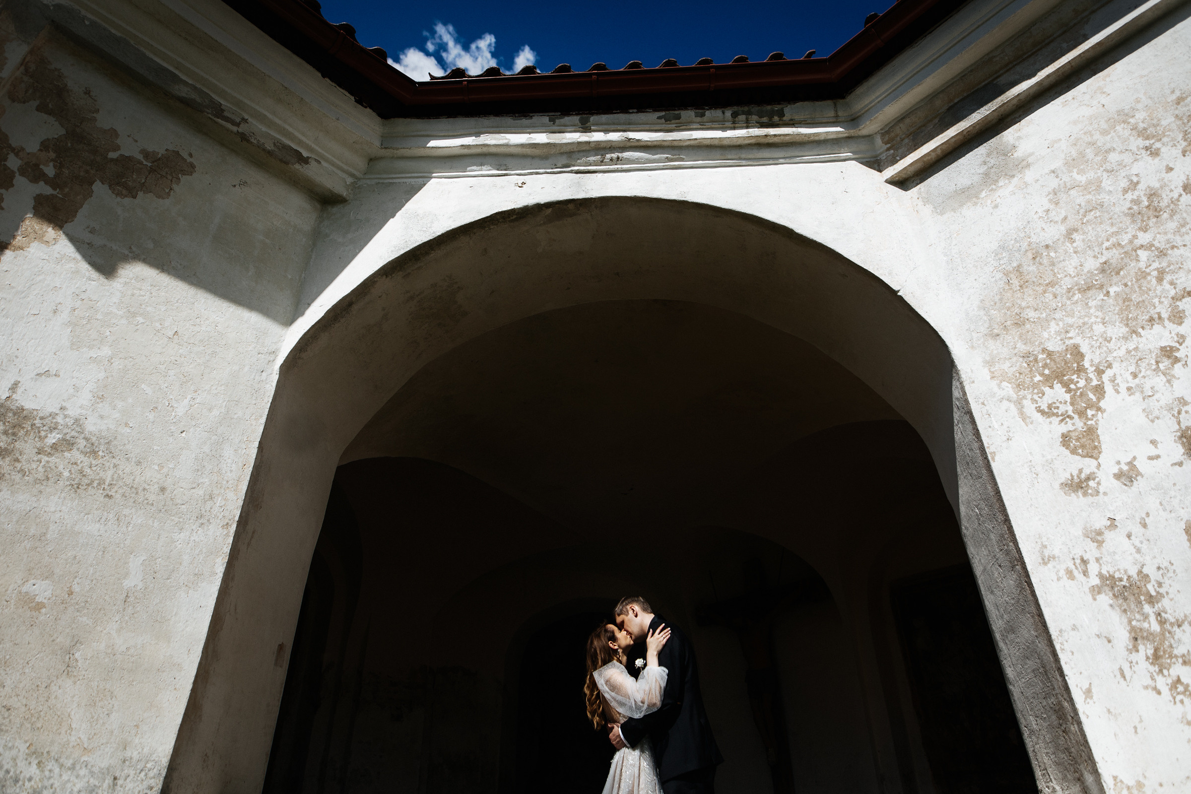Dovilės ir Gedimino vestuvinė fotosesija Tytuvėnų ansamblyje