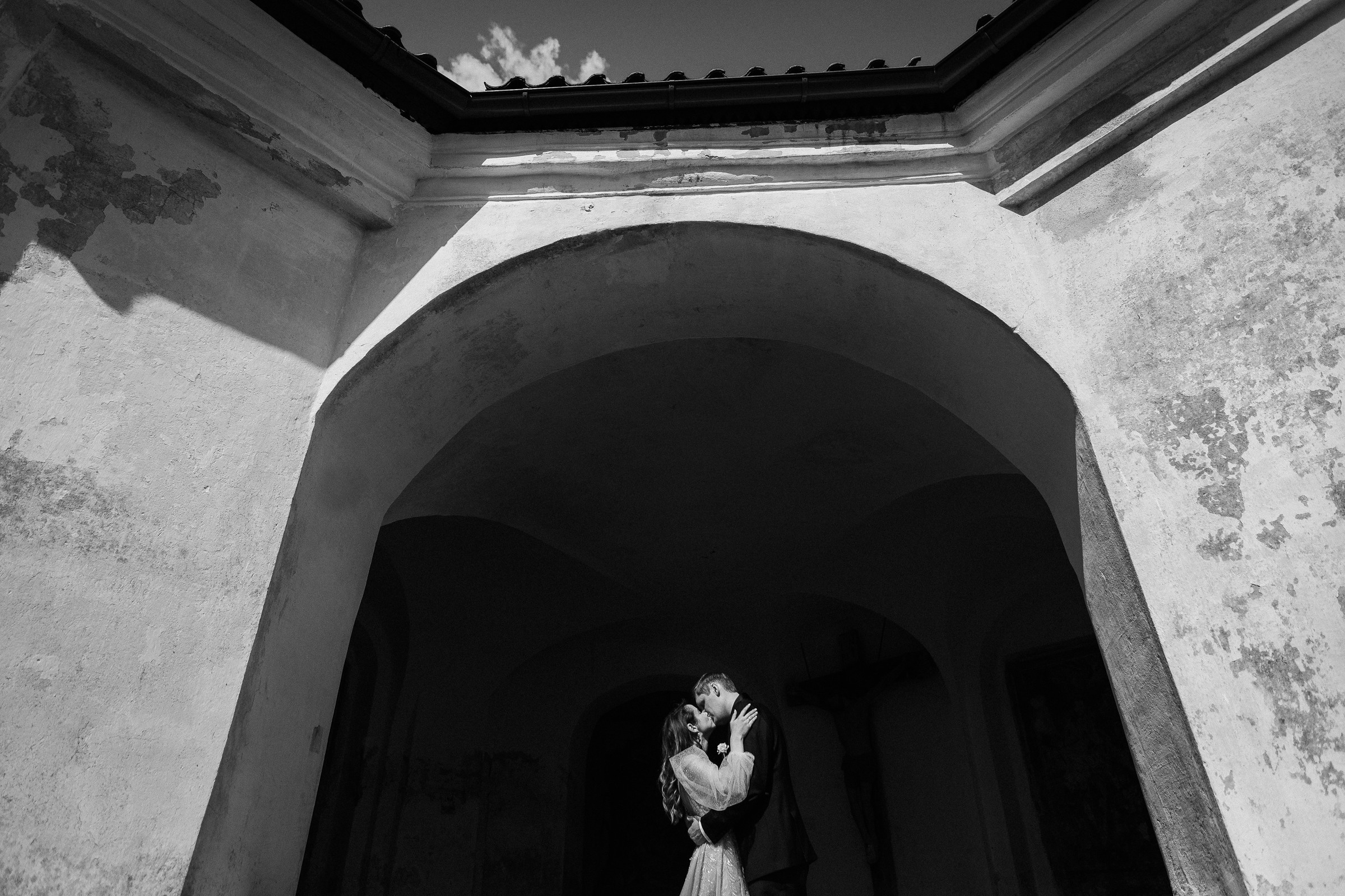 Dovilės ir Gedimino vestuvinė fotosesija Tytuvėnų ansamblyje