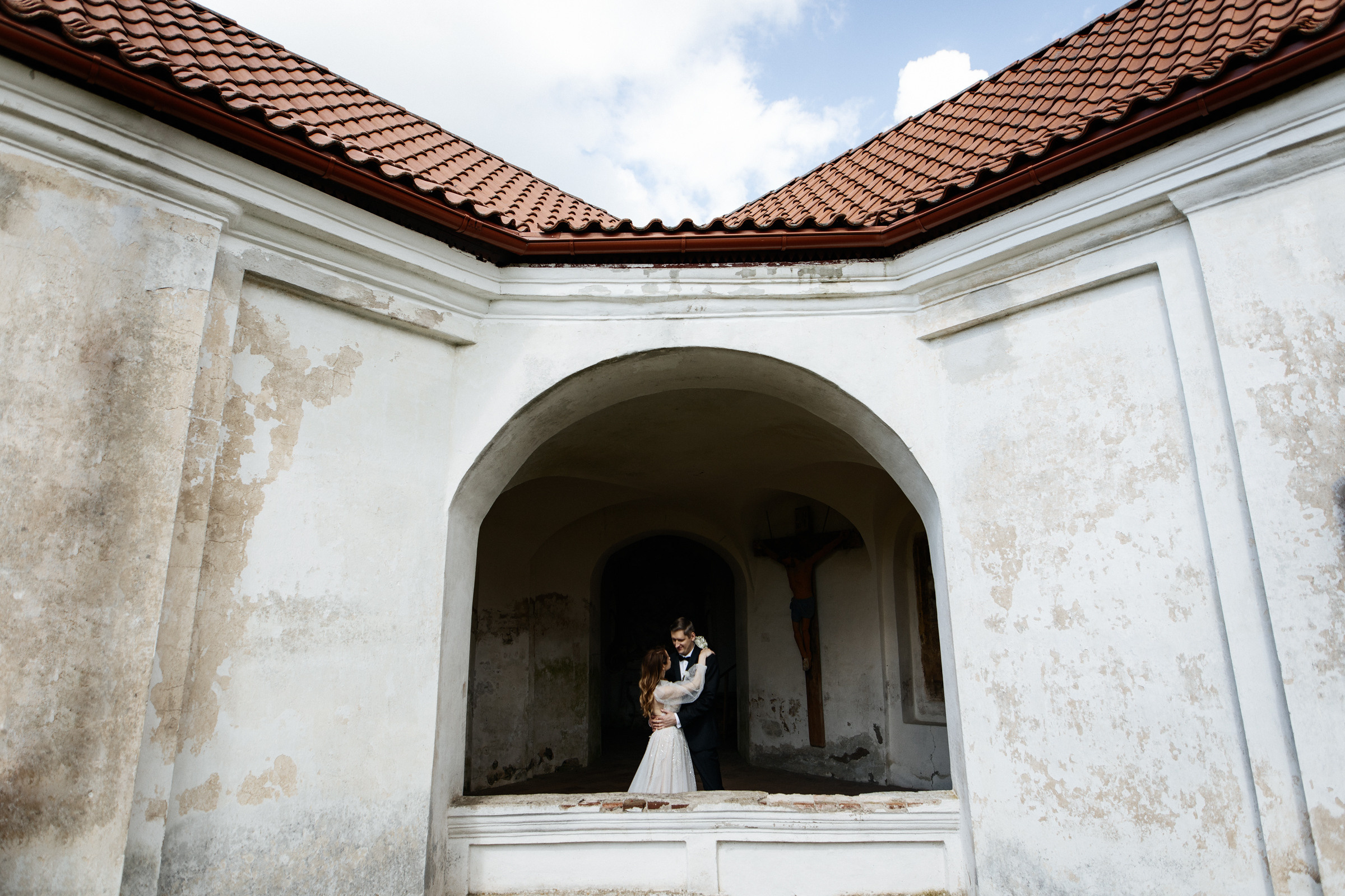 Dovilės ir Gedimino vestuvinė fotosesija Tytuvėnų ansamblyje