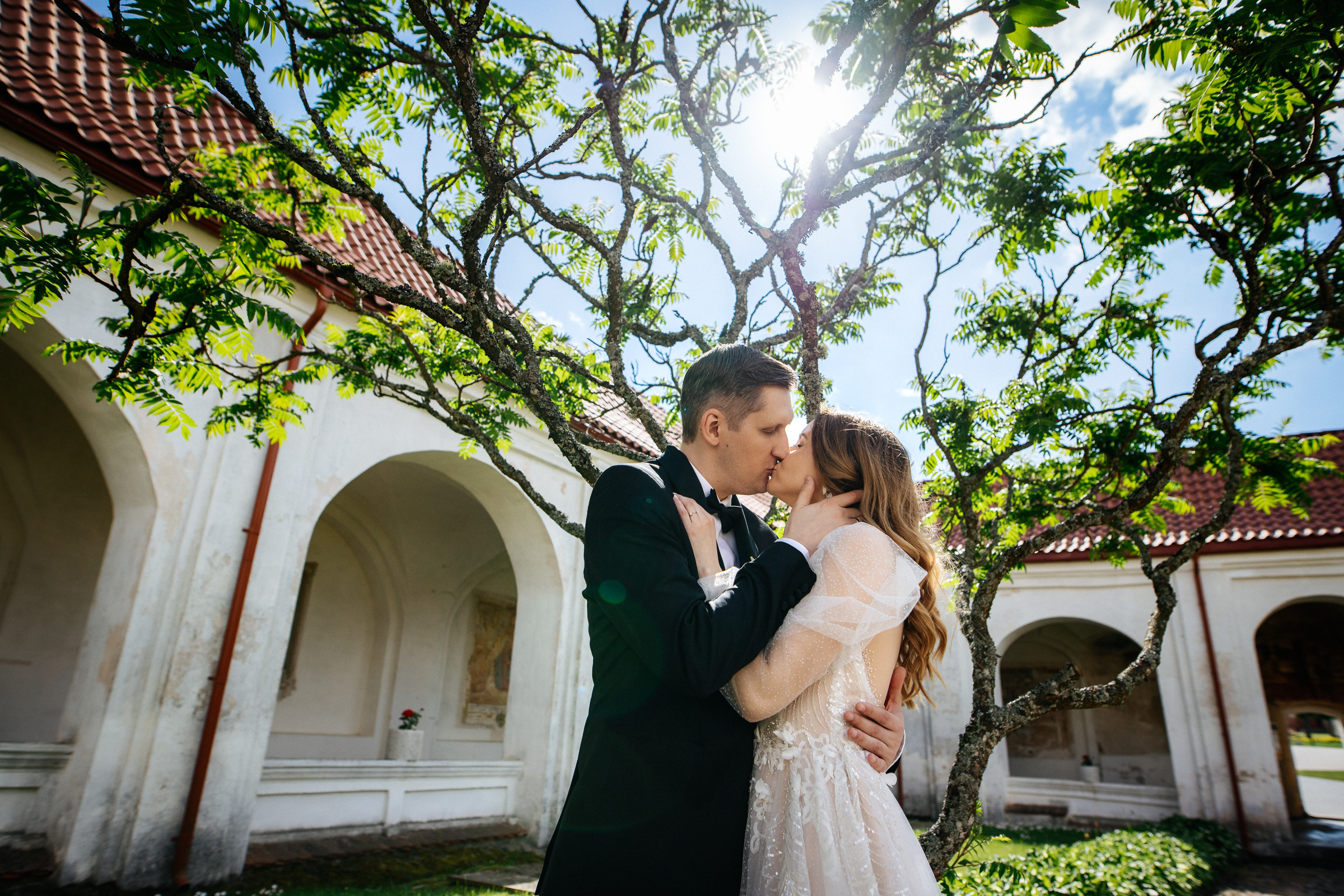 Dovilės ir Gedimino vestuvinė fotosesija Tytuvėnų ansamblyje