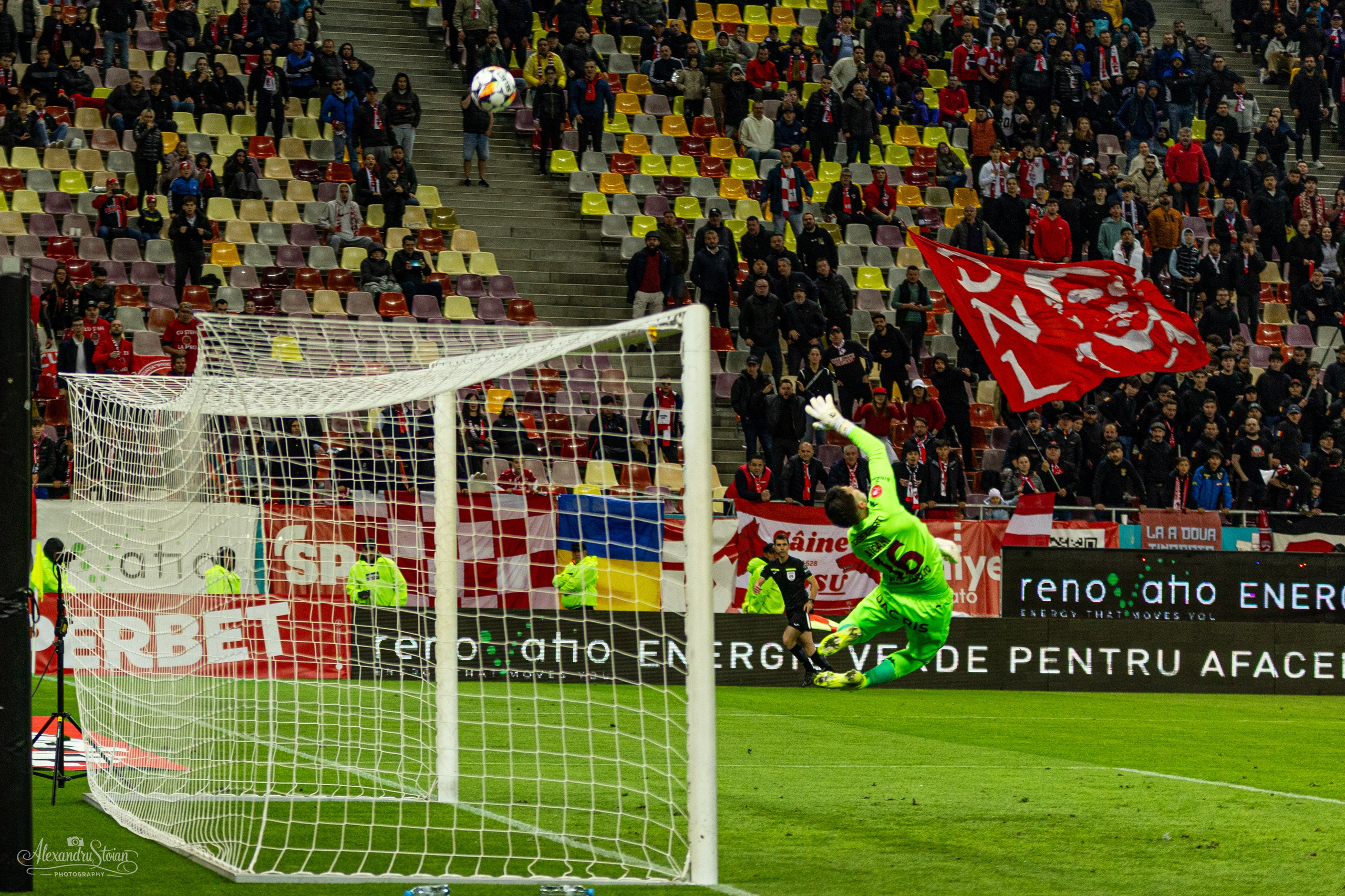 Dinamo — Rapid. Http://www.alexphoto.ro