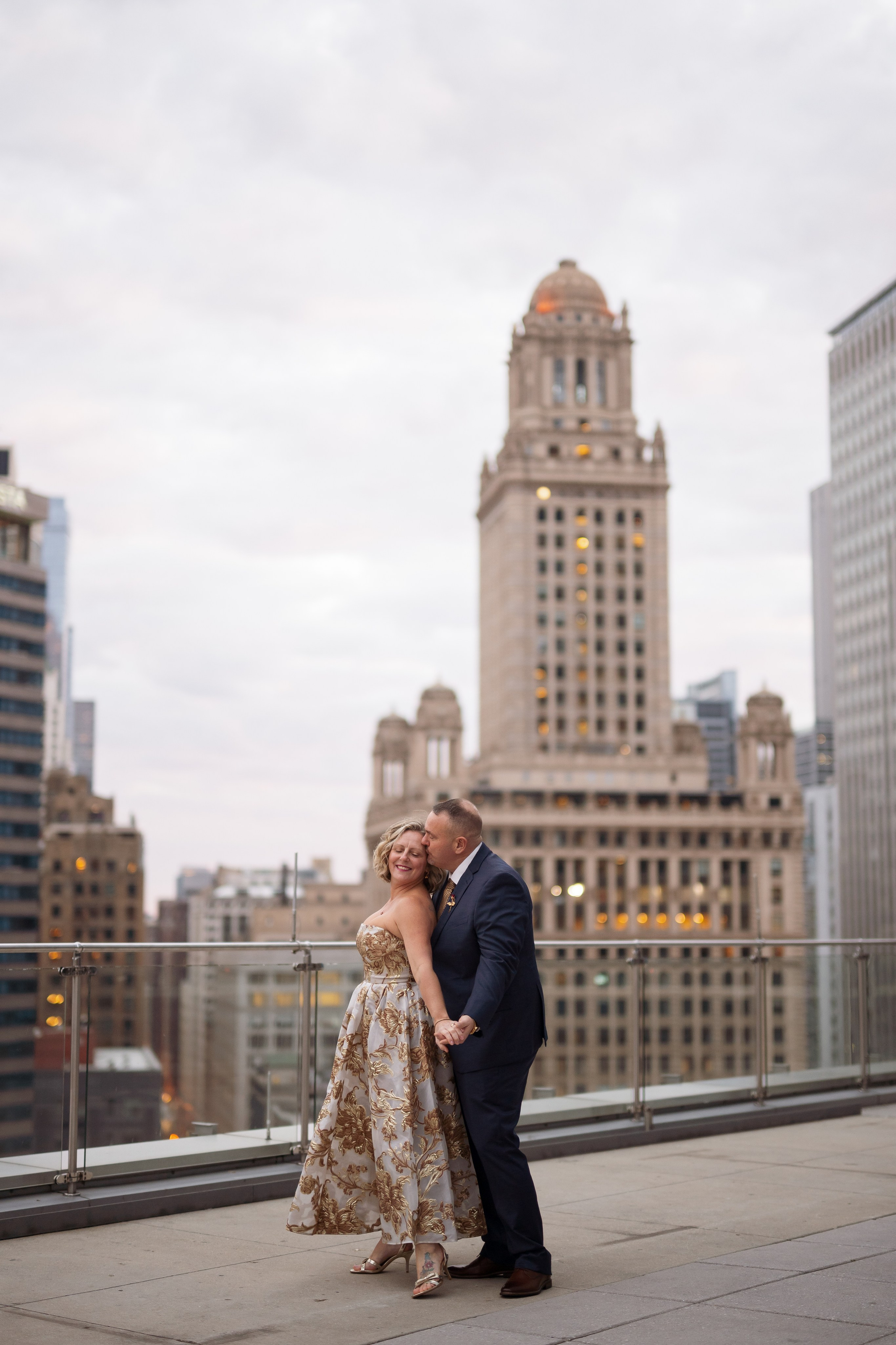Chicago couple photoshoot. Photographer in Chicago