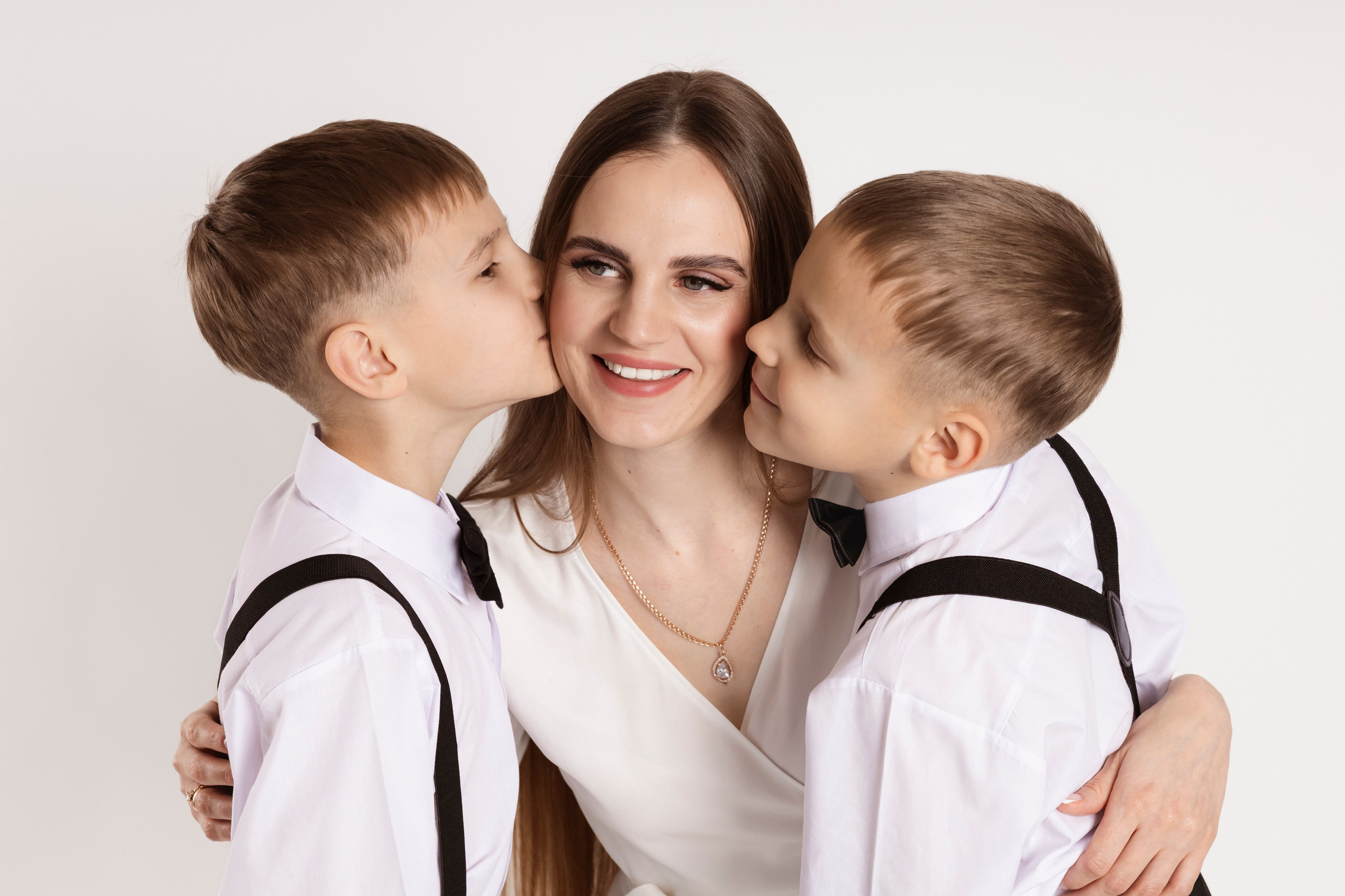 Rodinné studiové focení. Лайфстайл и семейный фотограф в г. Писек Чехия Оксана Телупилова