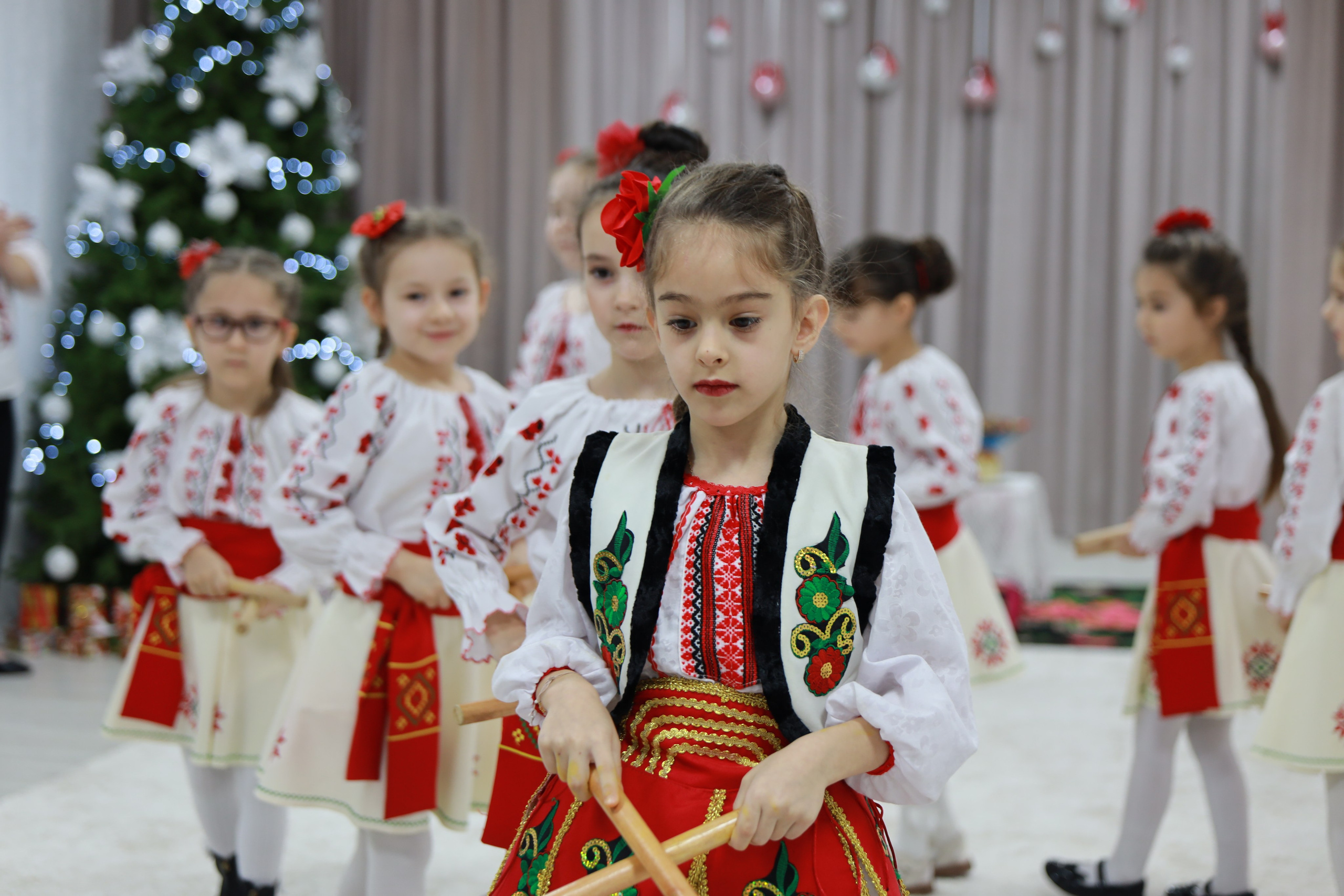 Magia iernii în ochi de copil.... Alika Dia- Fotograf în Republica Moldova, Strășeni