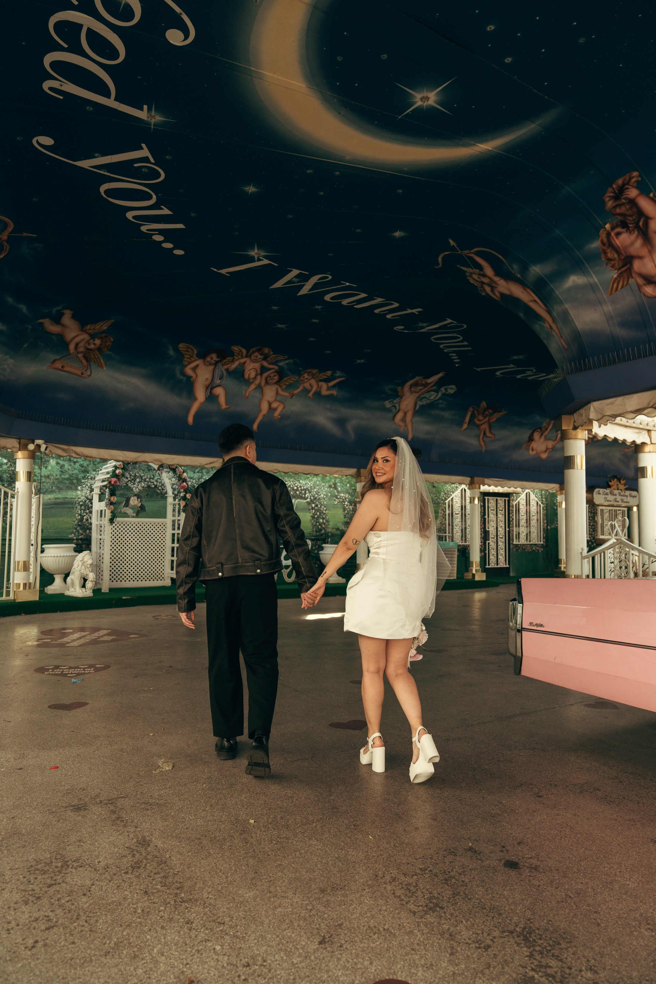 Louise&Harold. Wedding & elopement photographer Viktoriya Kravtsov. Las Vegas