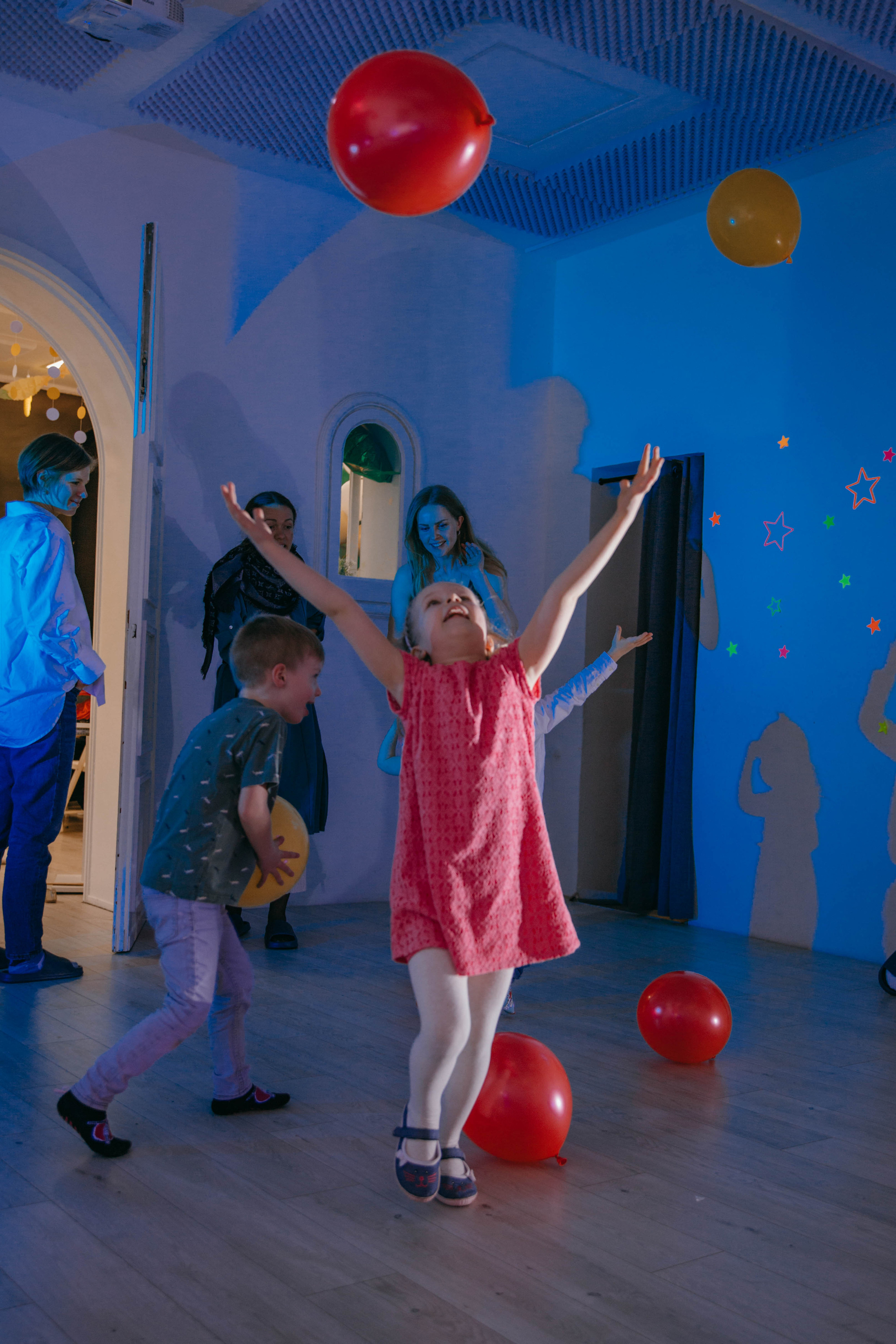 Happytoria. Portrait family photographer in Berlin Elena Zakh