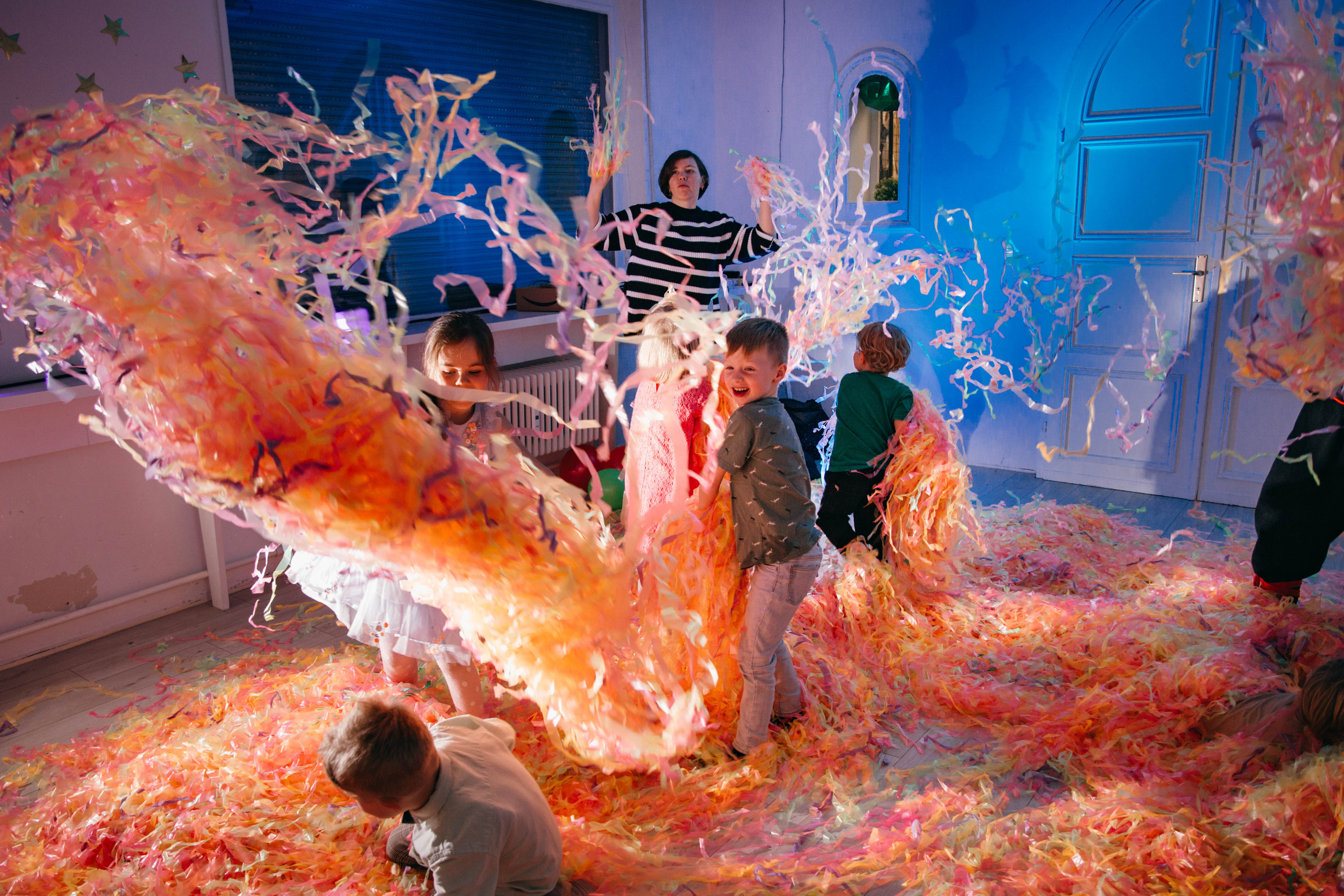 Happytoria. Portrait family photographer in Berlin Elena Zakh