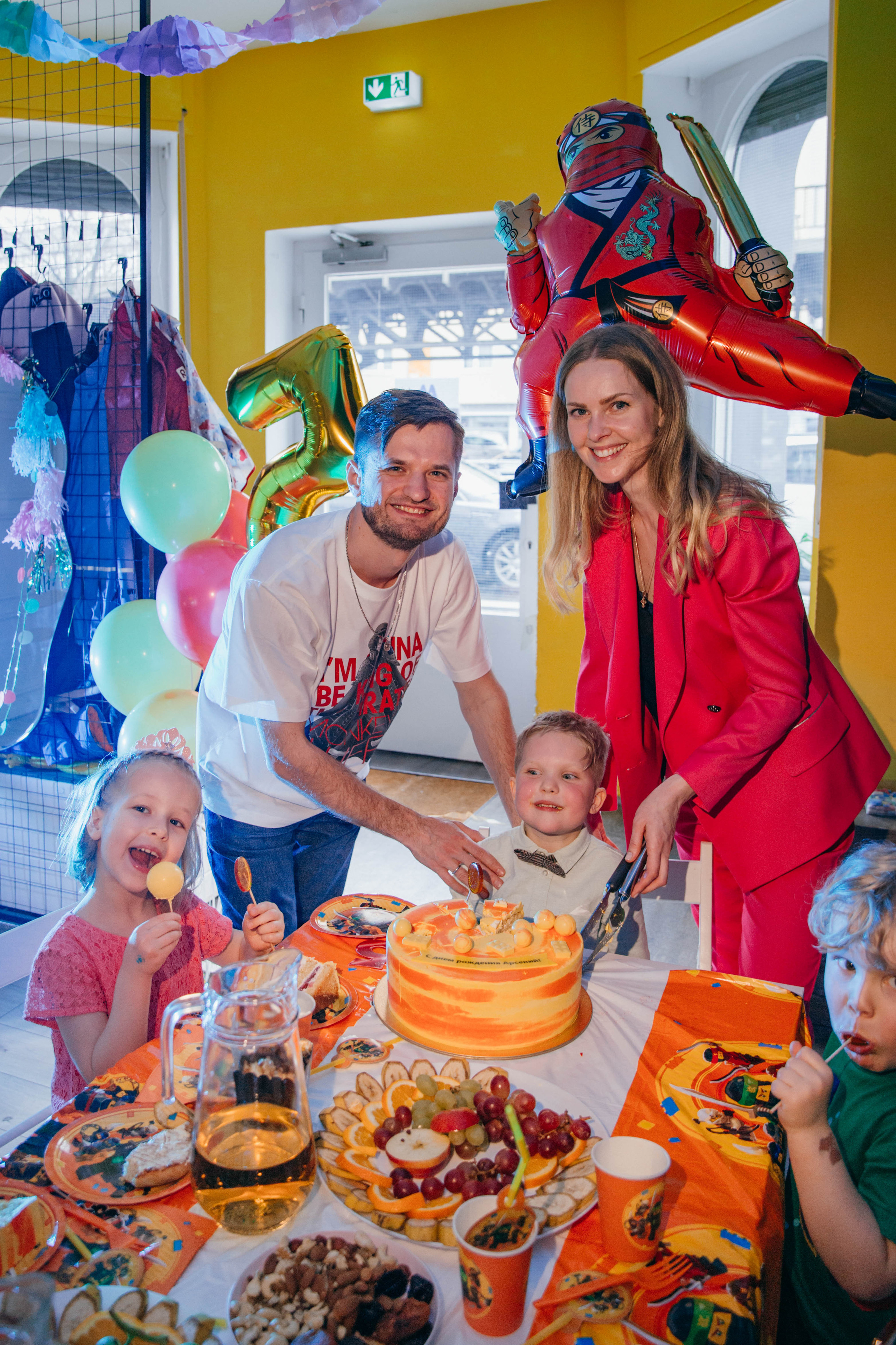 Happytoria. Portrait family photographer in Berlin Elena Zakh