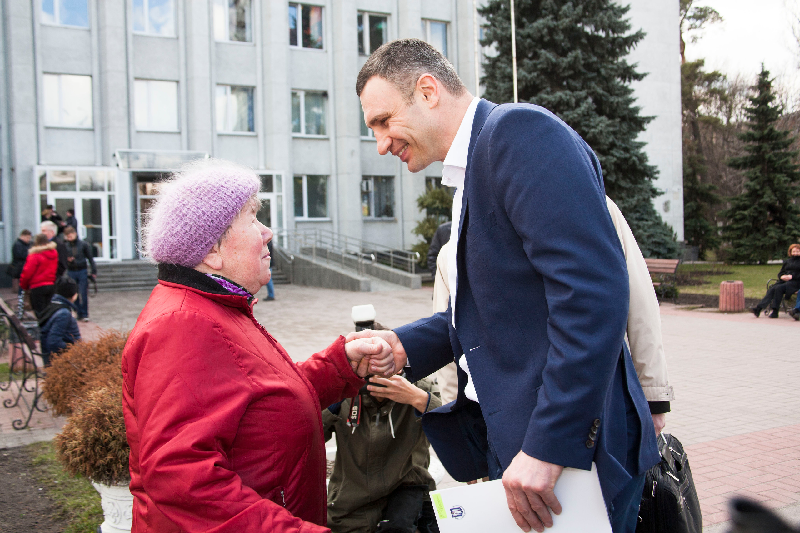 Reporting the Kyiv City Administration. Portrait family photographer in Berlin Elena Zakh