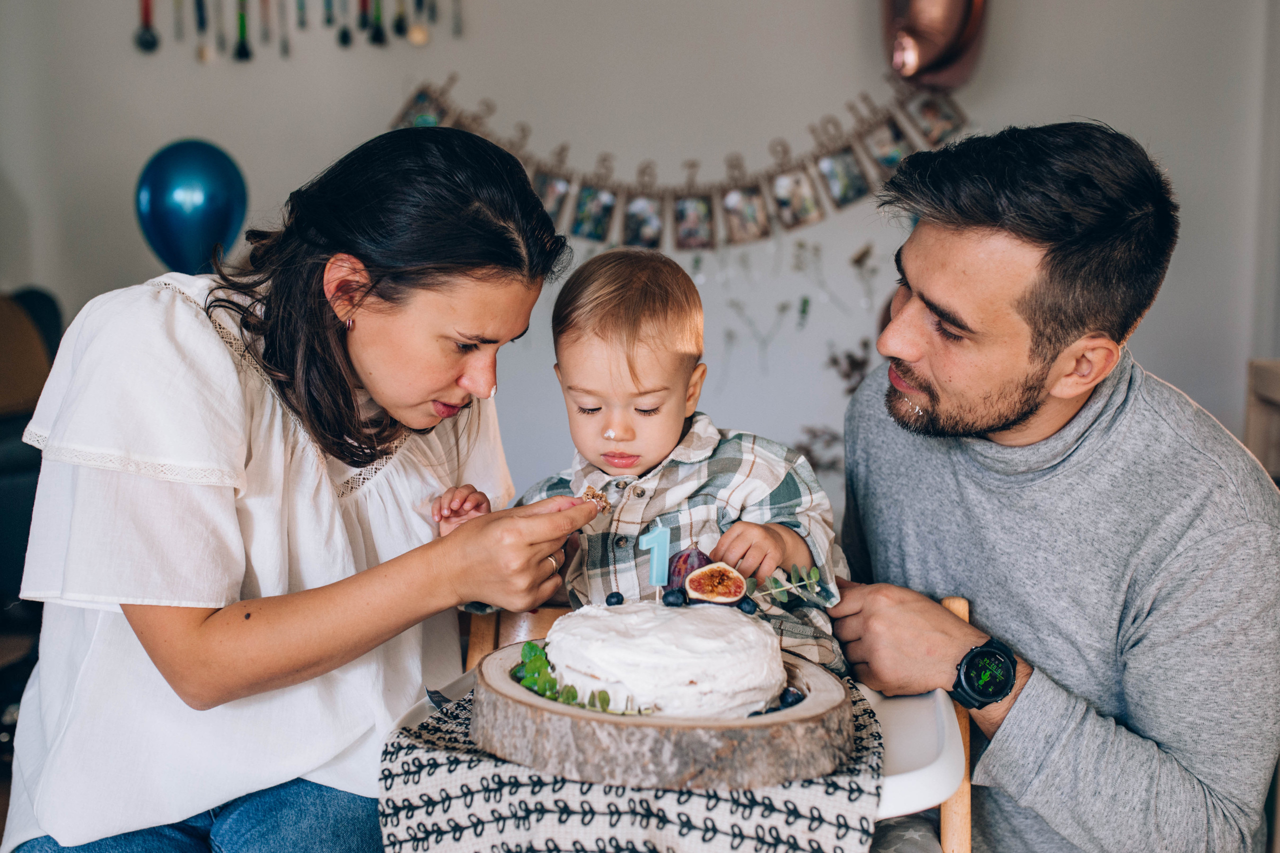 1 year old. Portrait family photographer in Berlin Elena Zakh